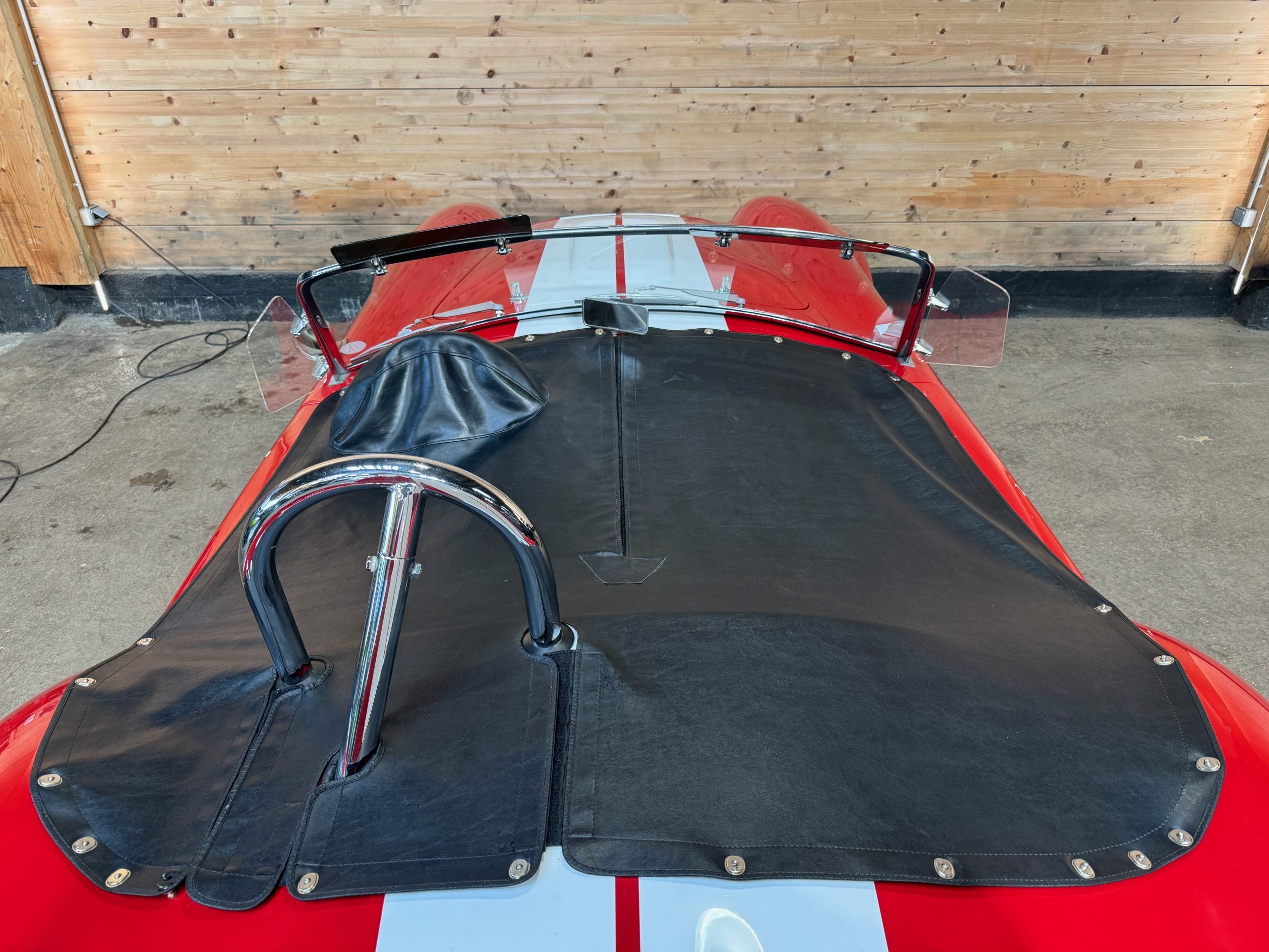 AC Cobra 427 Replica - Unique Motorcars