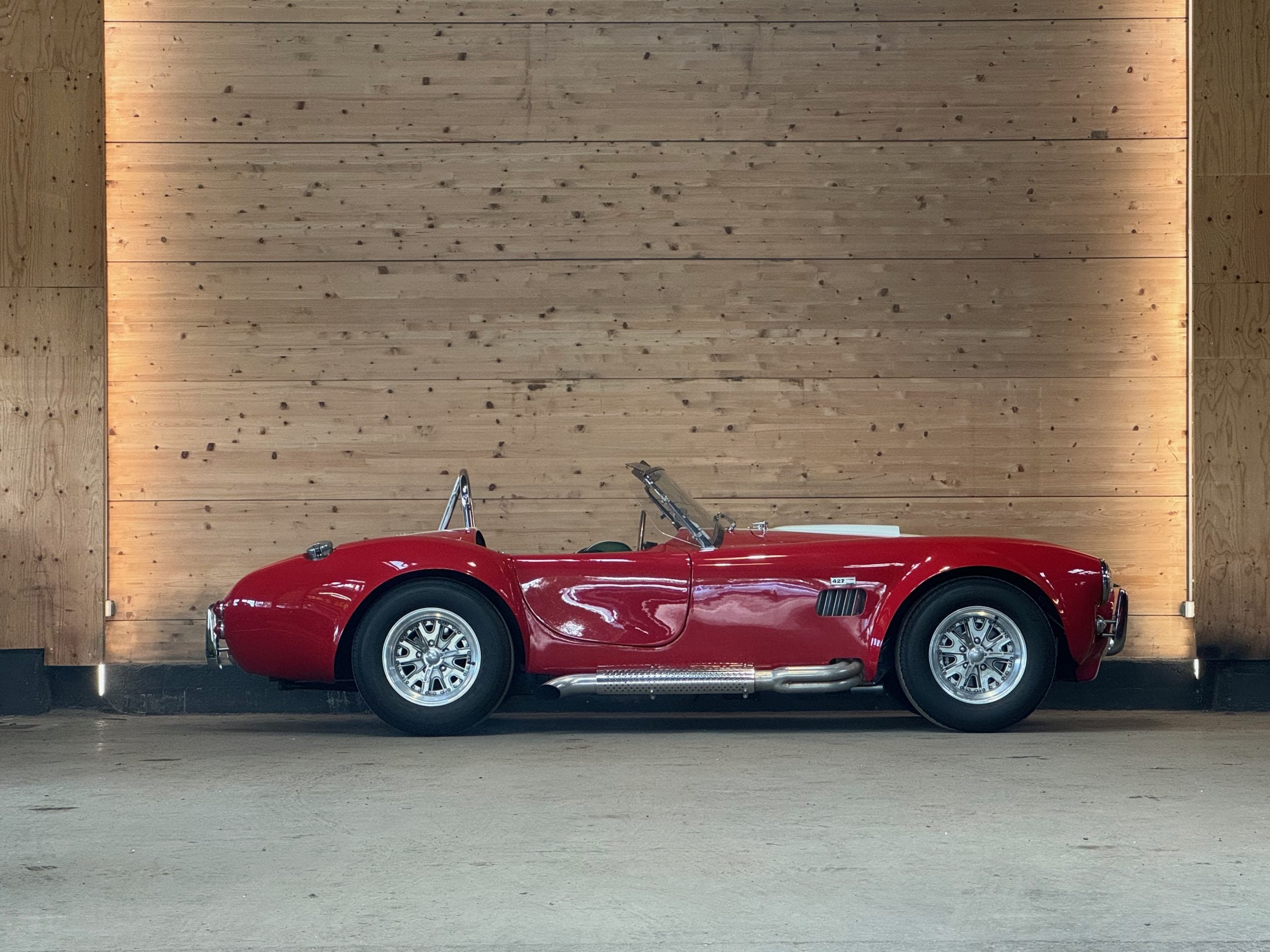 AC Cobra 427 Replica - Unique Motorcars