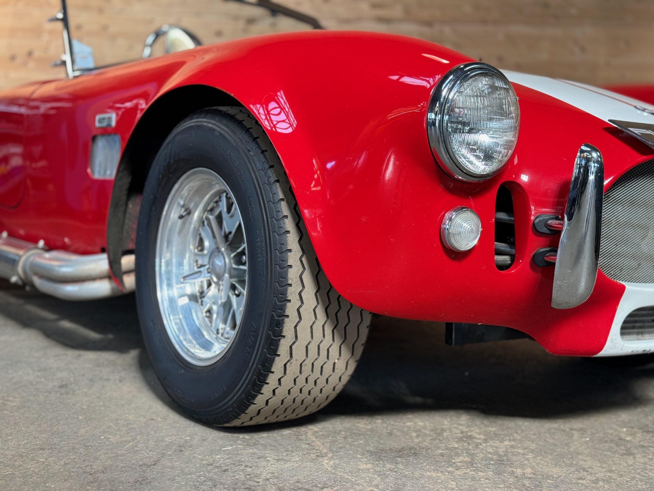AC Cobra 427 Replica - Unique Motorcars