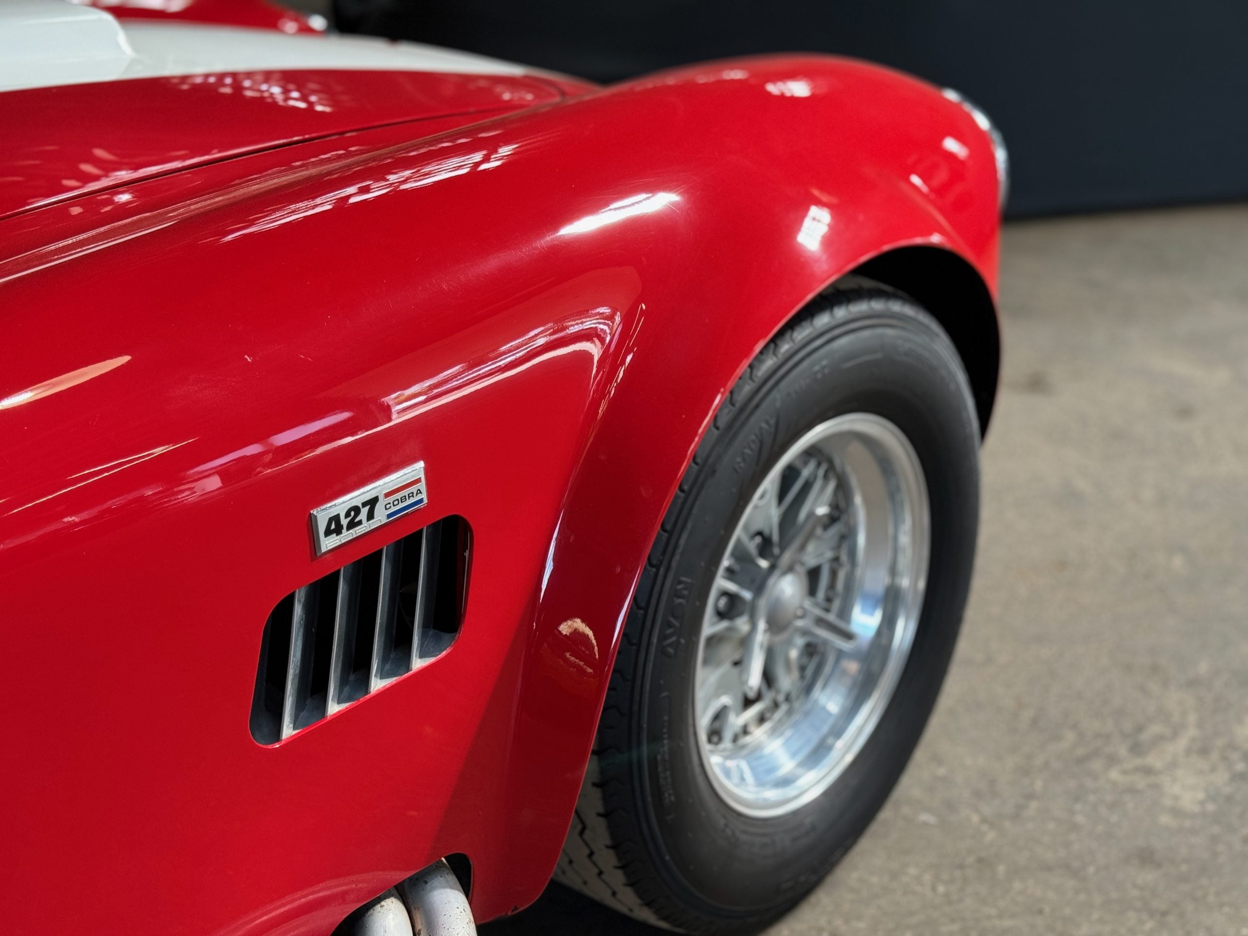 AC Cobra 427 Replica - Unique Motorcars
