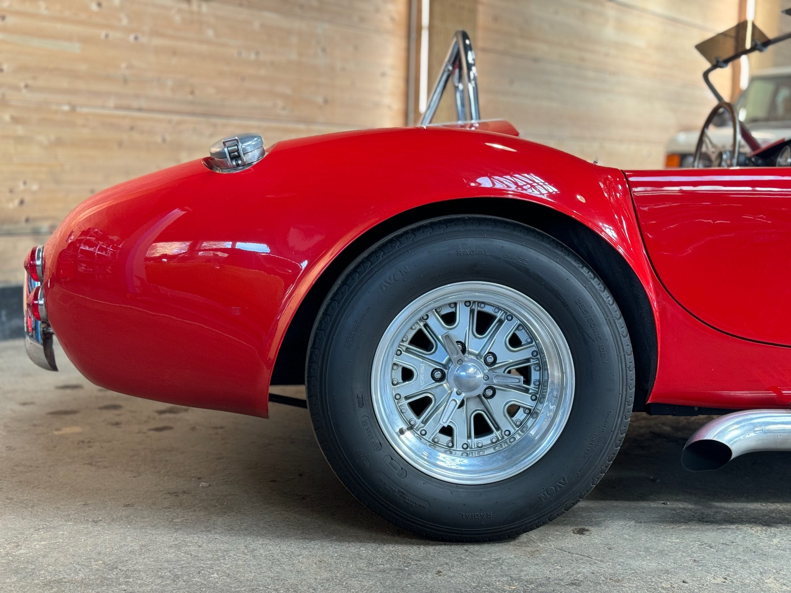 AC Cobra 427 Replica - Unique Motorcars