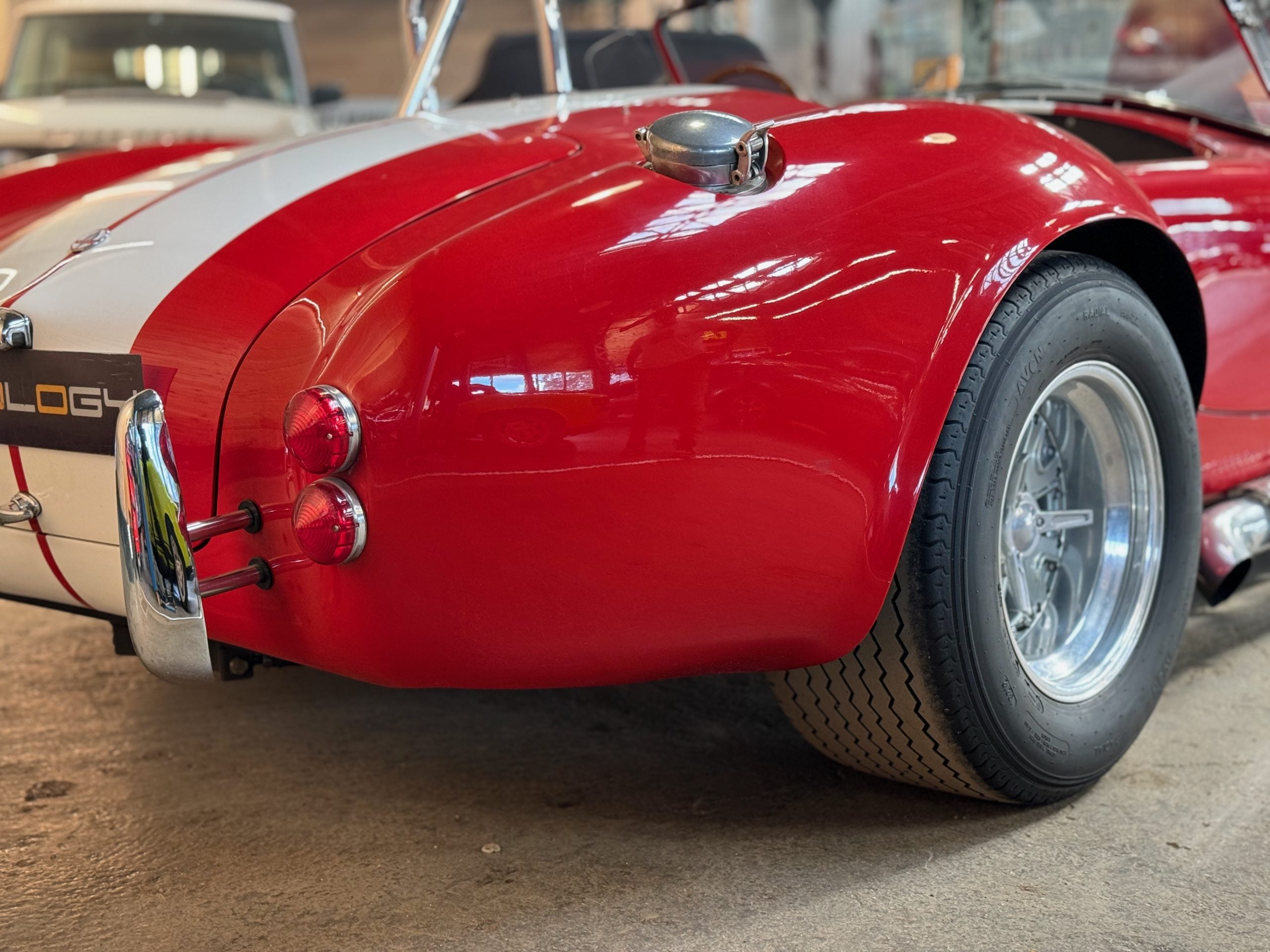 AC Cobra 427 Replica - Unique Motorcars