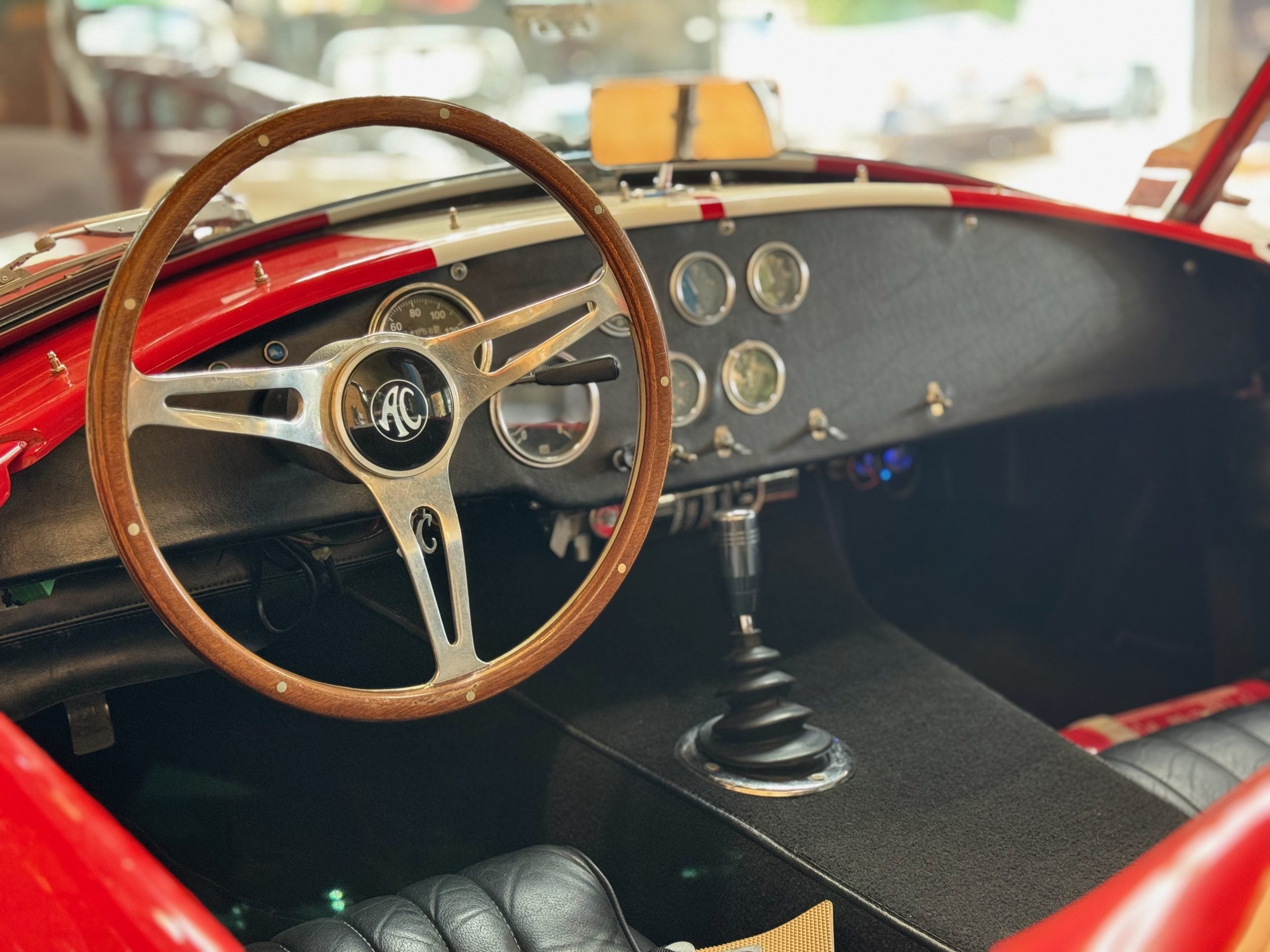 AC Cobra 427 Replica - Unique Motorcars