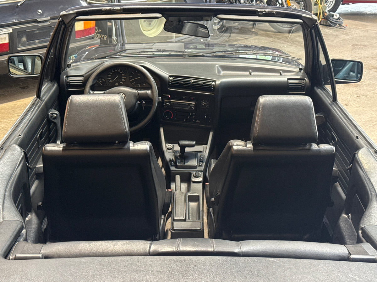 BMW 325iA Cabriolet