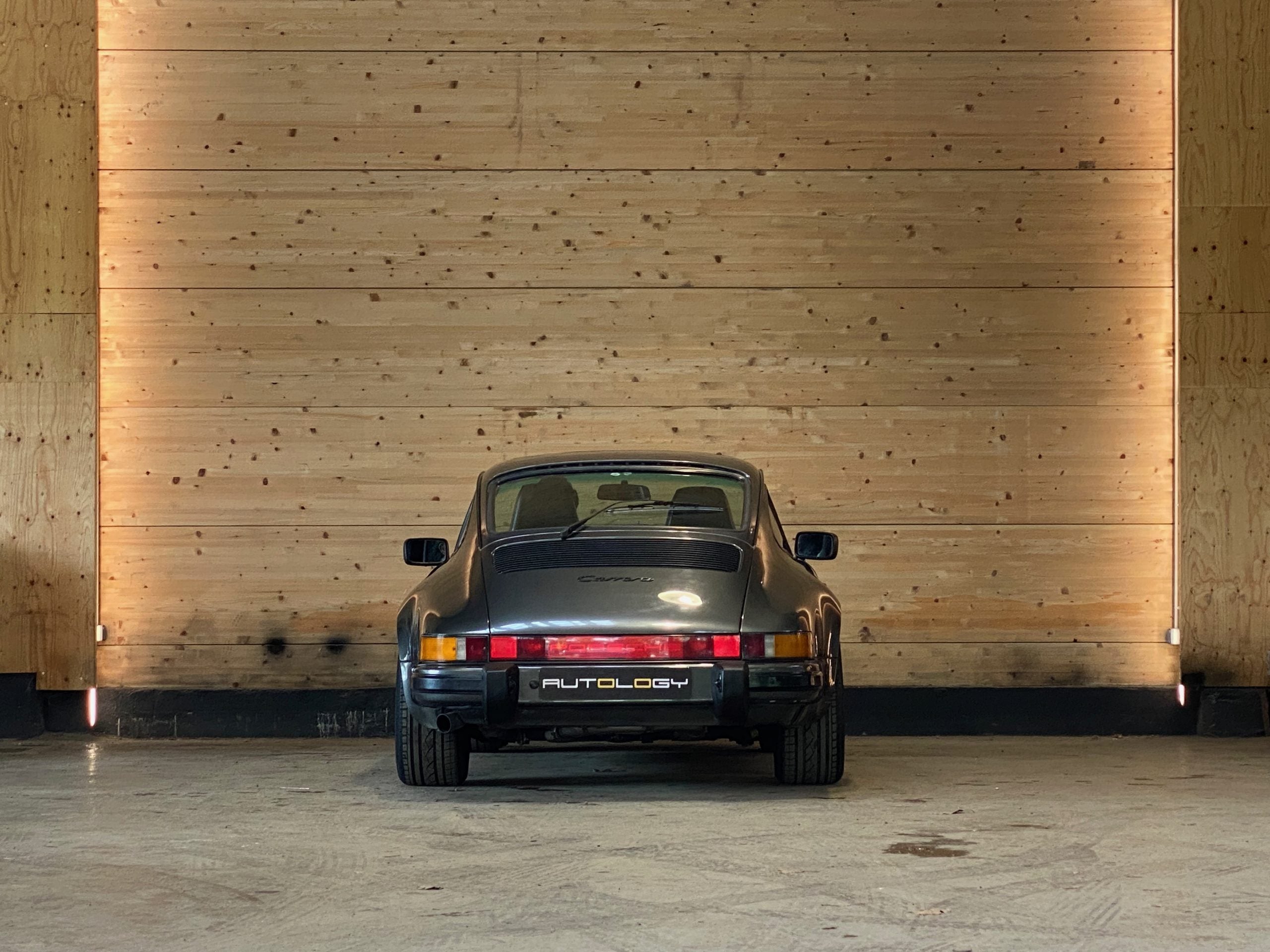 Porsche 911 Carrera 3.2