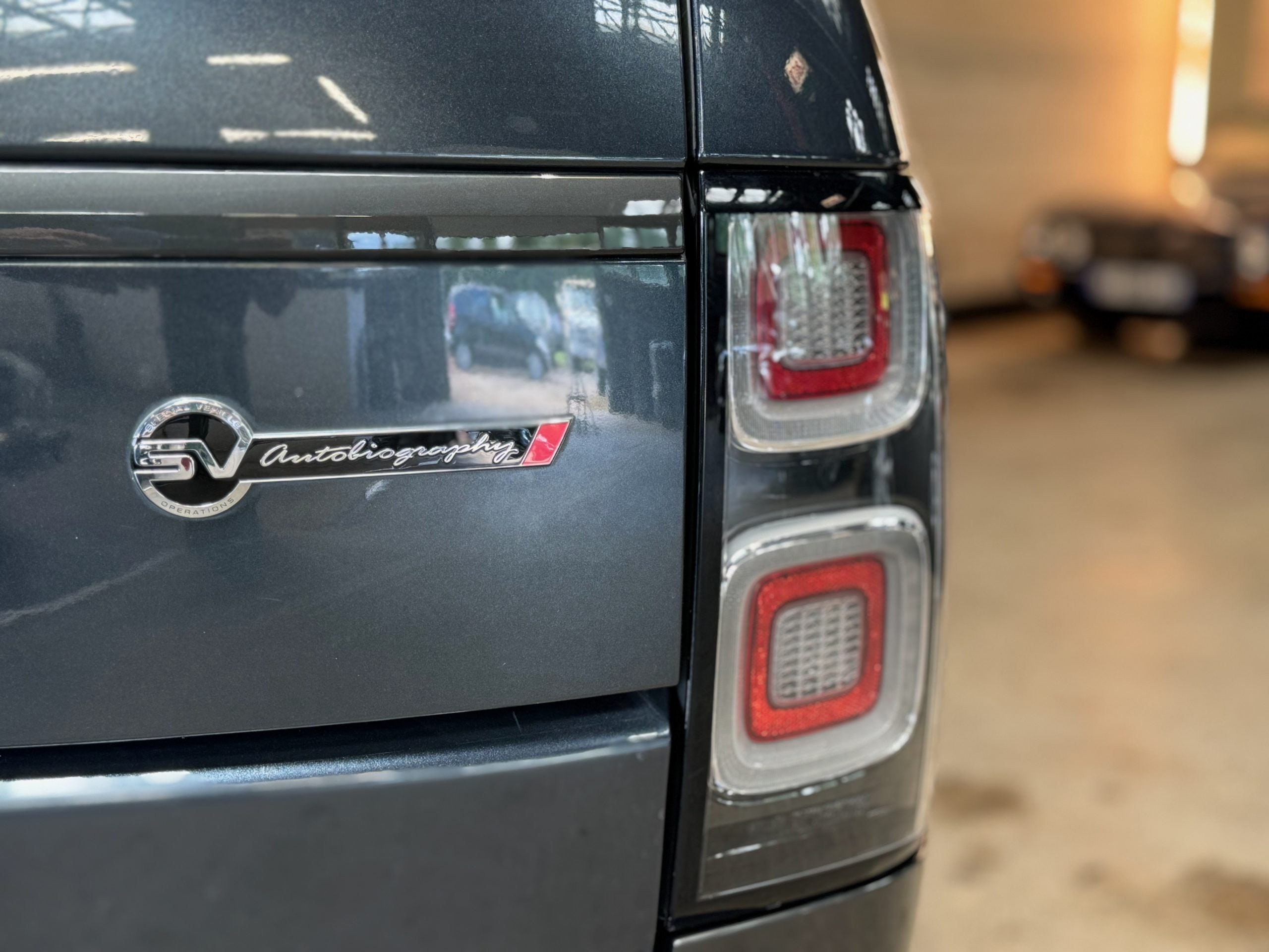 Land Rover Range Rover SV Autobiography Dynamic