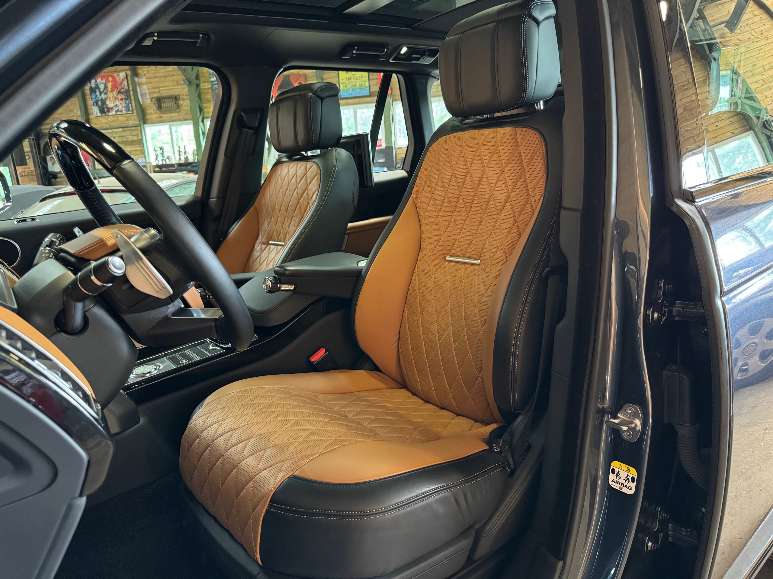 Land Rover Range Rover SV Autobiography Dynamic