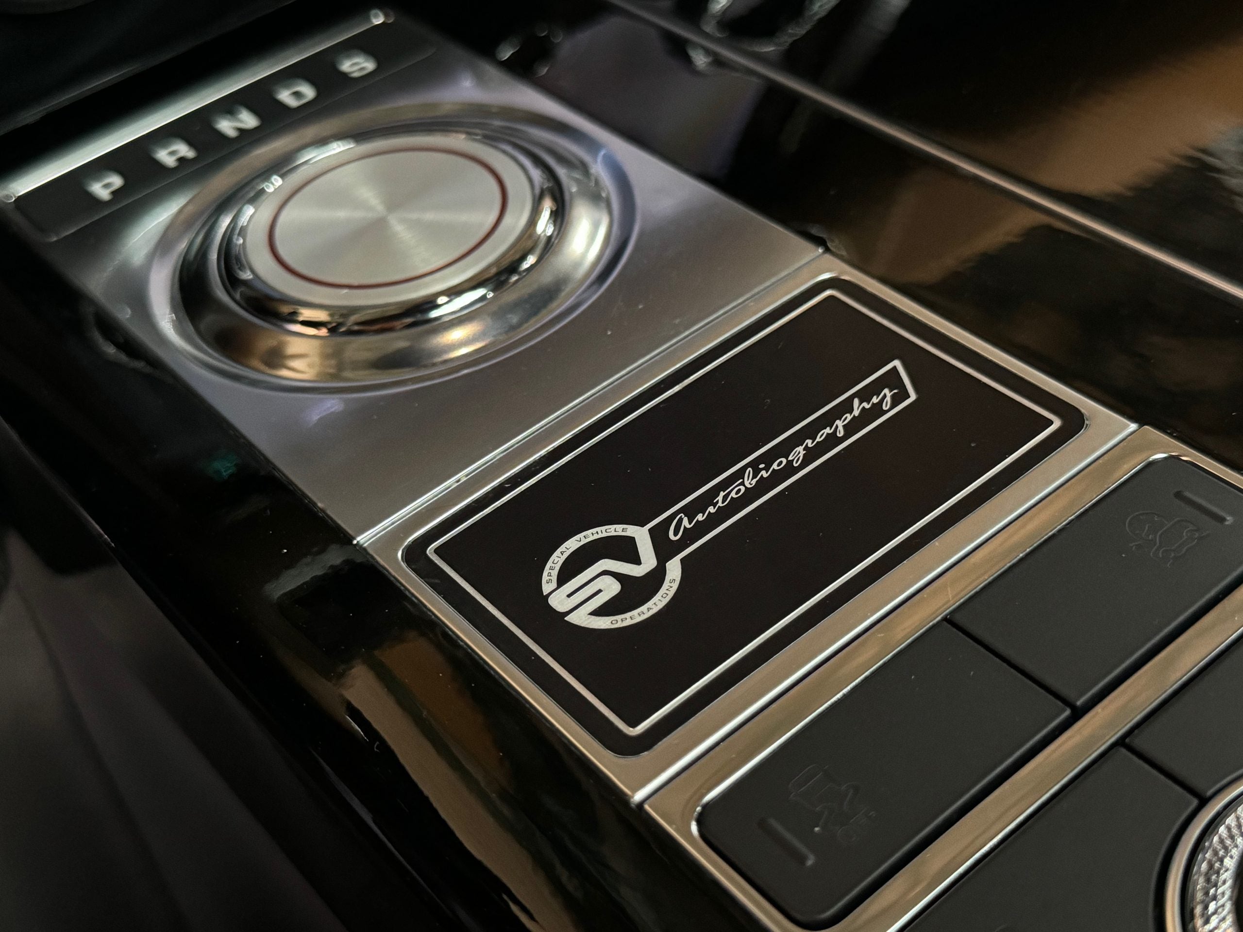 Land Rover Range Rover SV Autobiography Dynamic