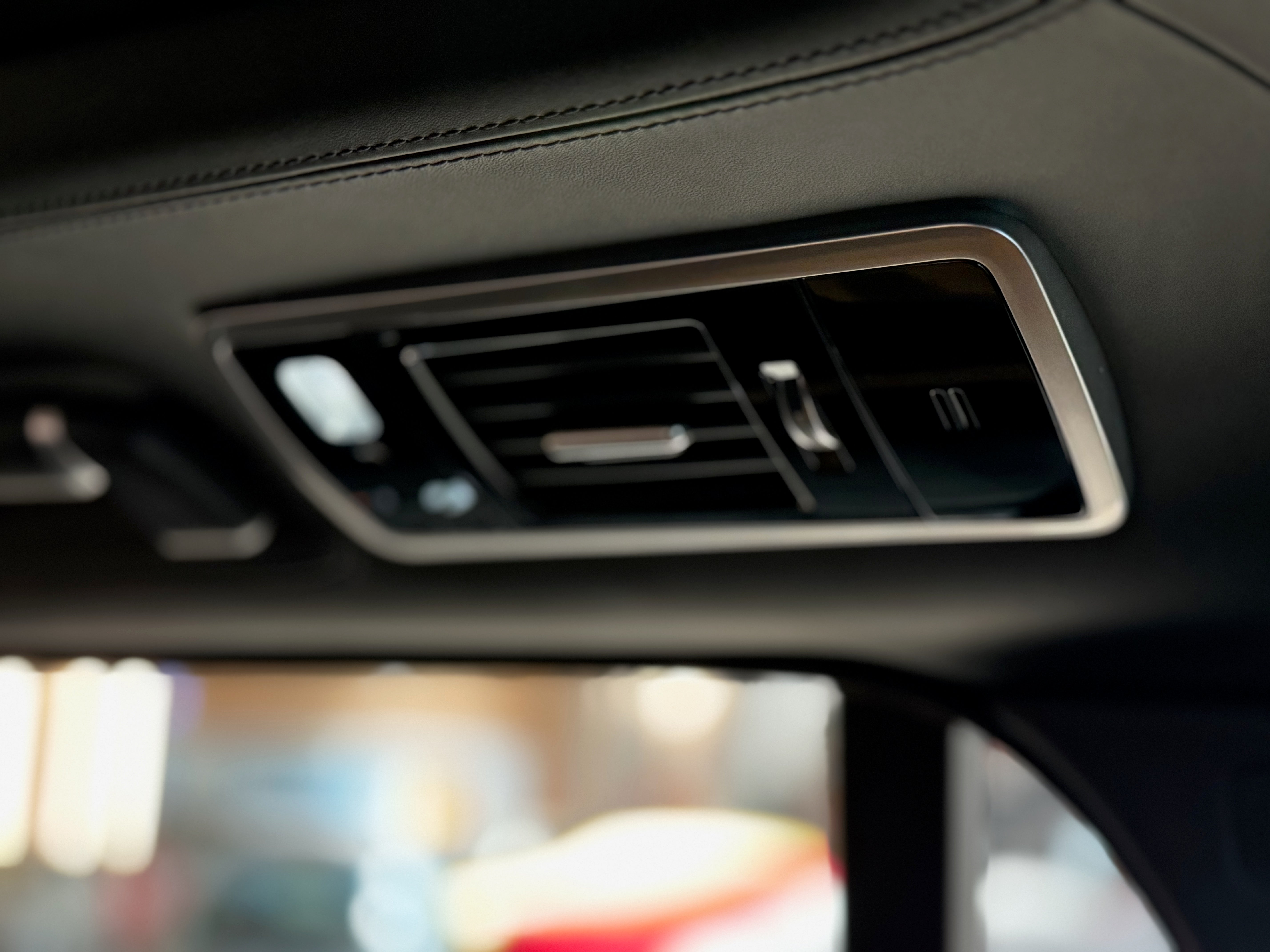 Land Rover Range Rover SV Autobiography Dynamic