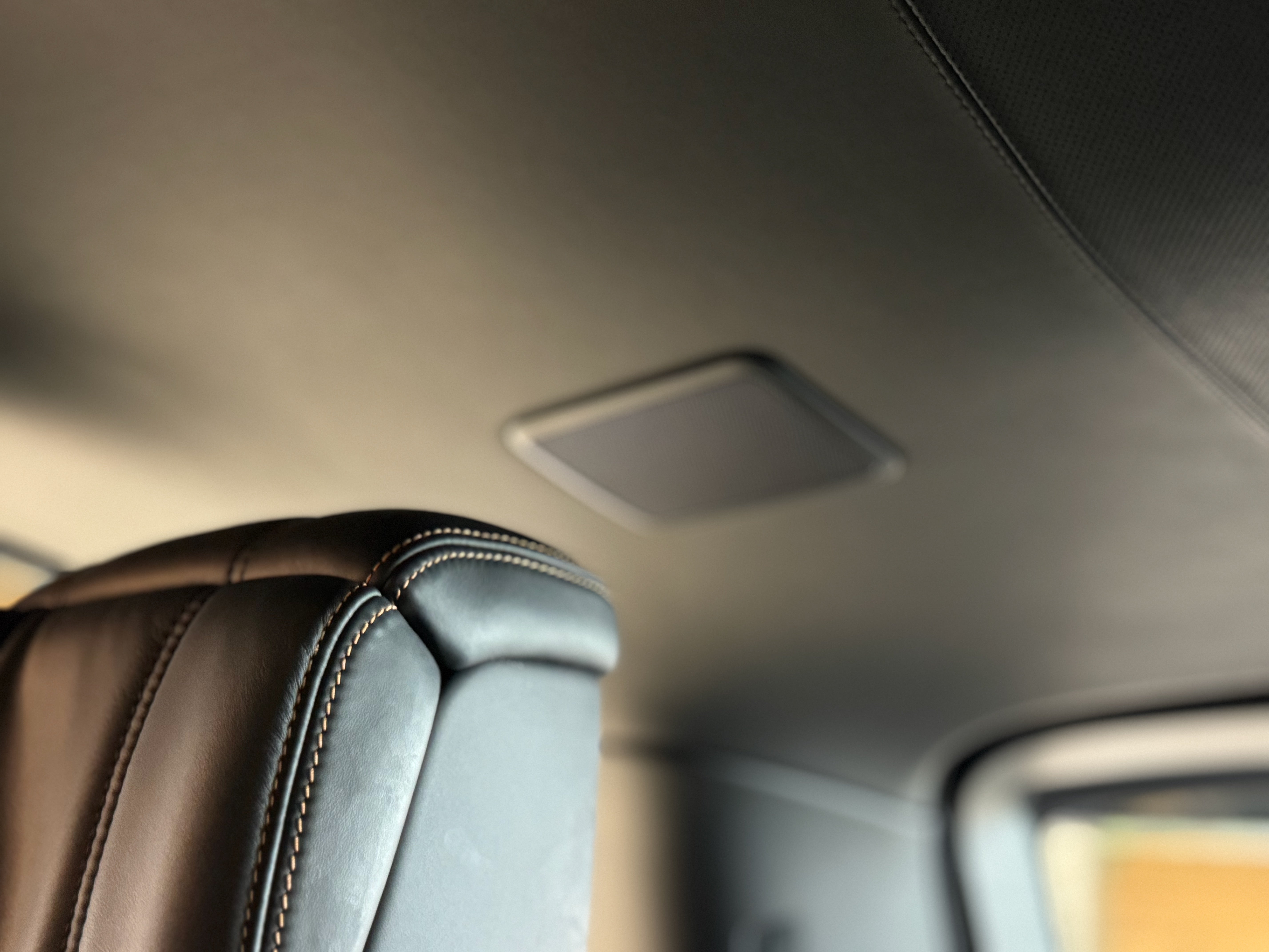 Land Rover Range Rover SV Autobiography Dynamic