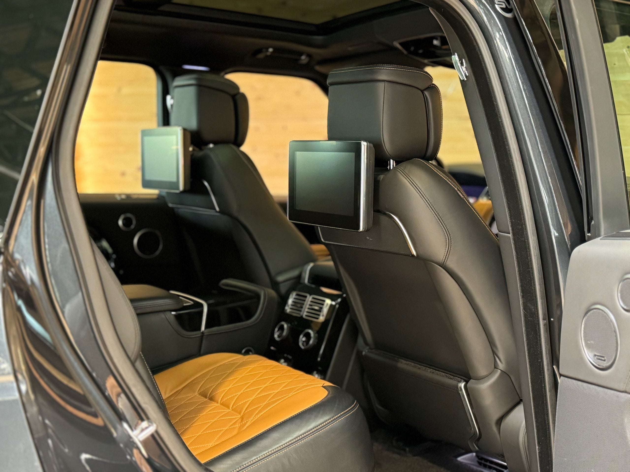 Land Rover Range Rover SV Autobiography Dynamic