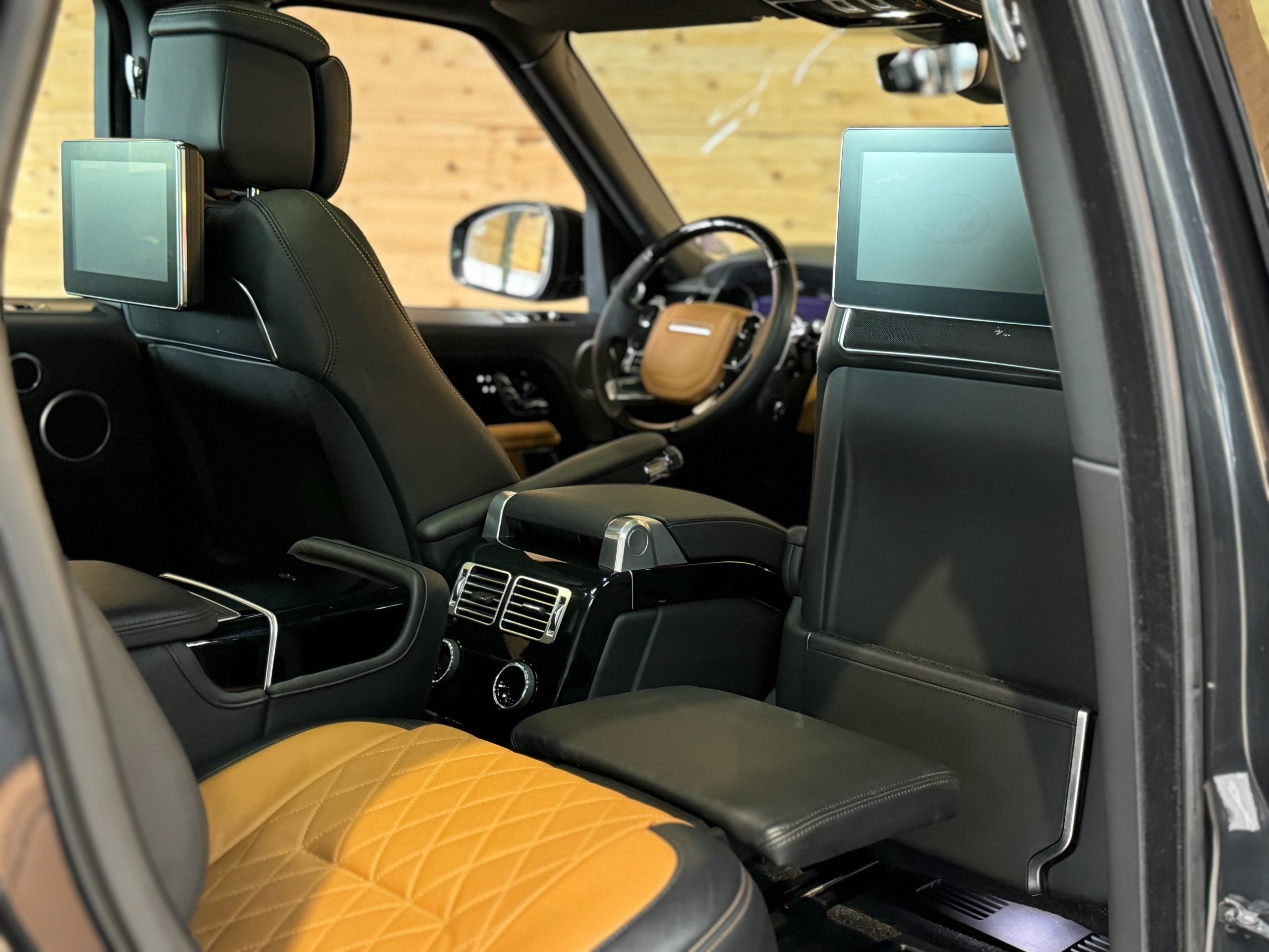 Land Rover Range Rover SV Autobiography Dynamic