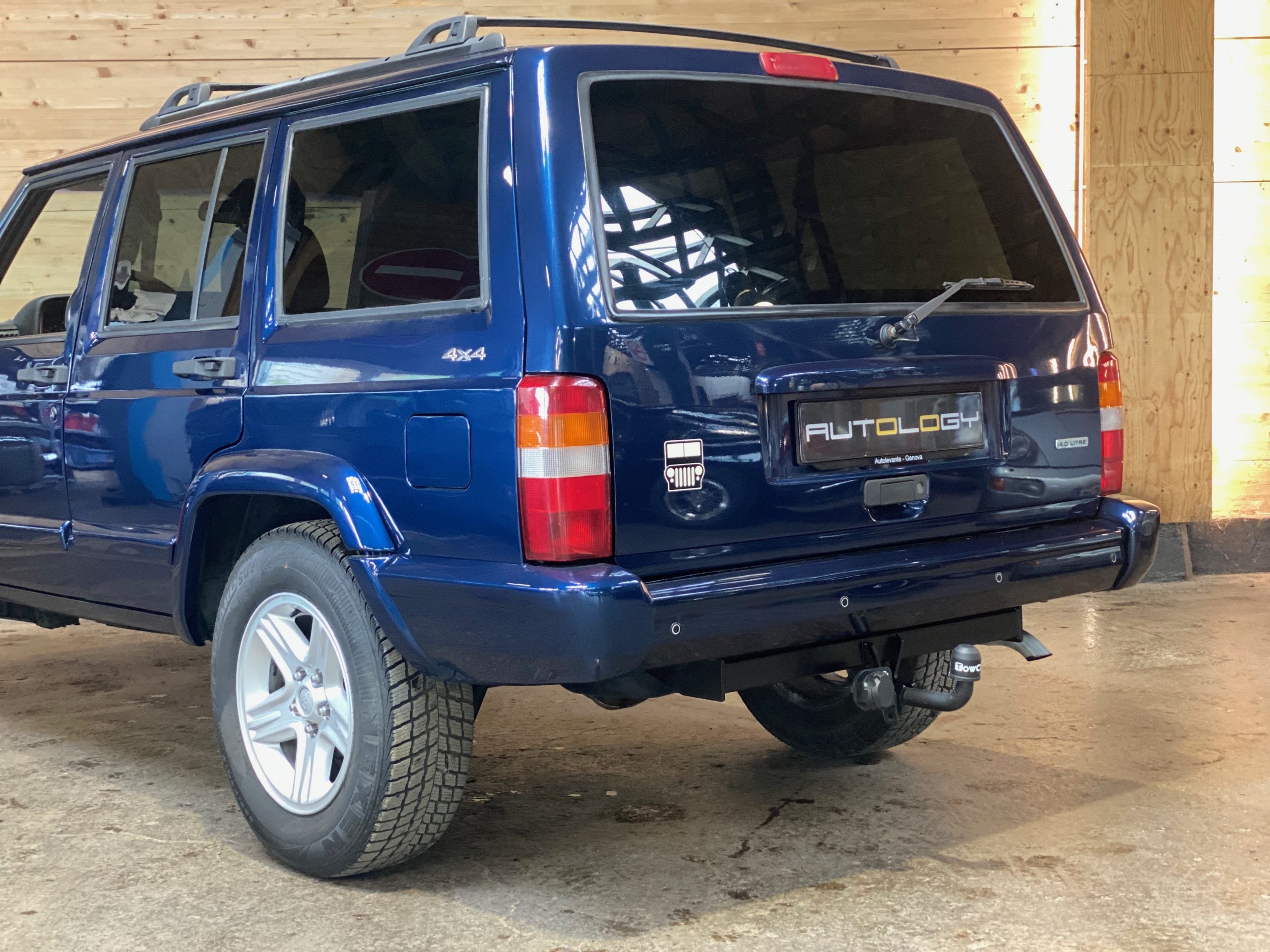 Jeep Cherokee 4.0 Limited XJ.2