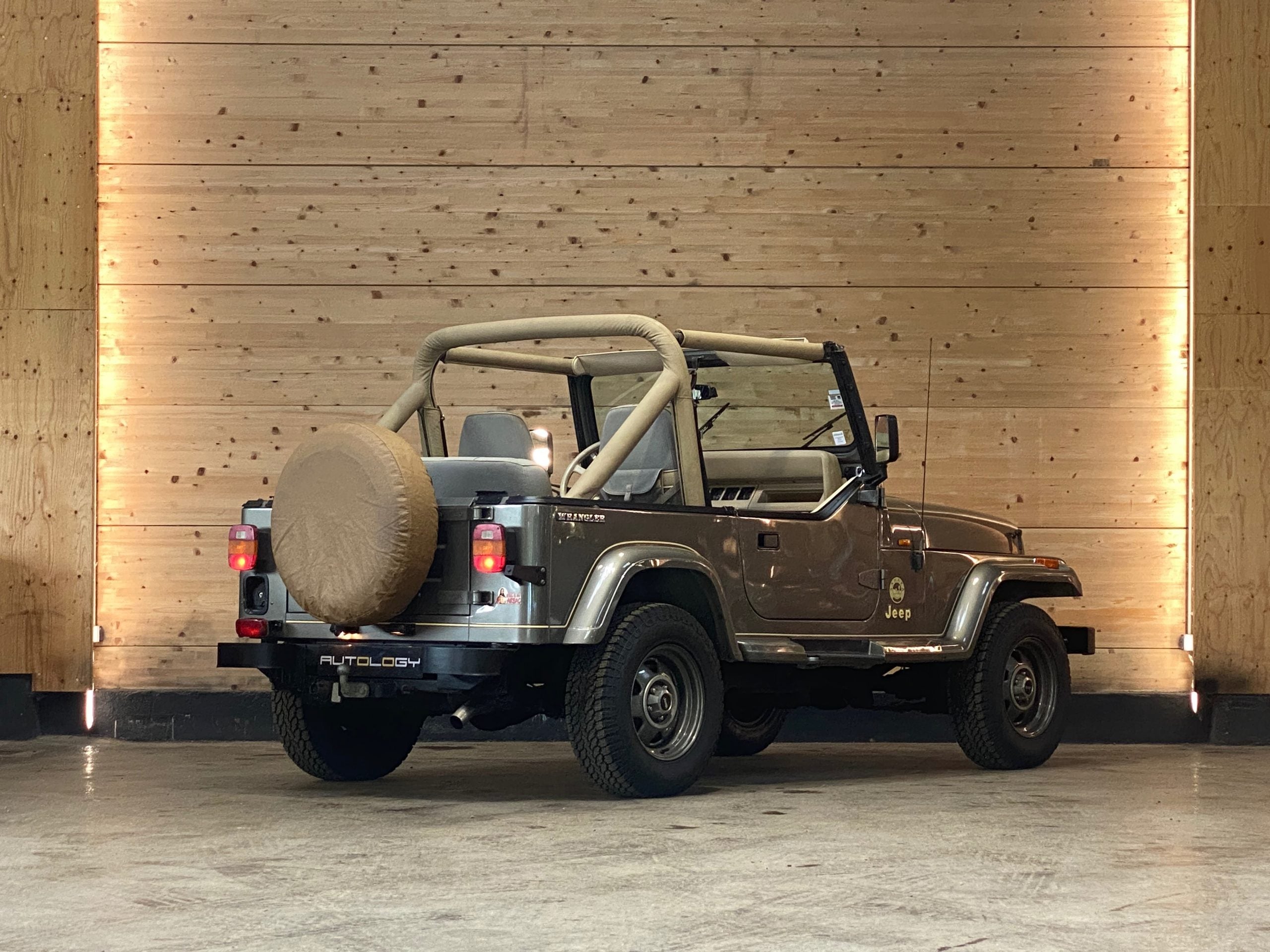 Jeep Wrangler YJ 2.5 Sahara