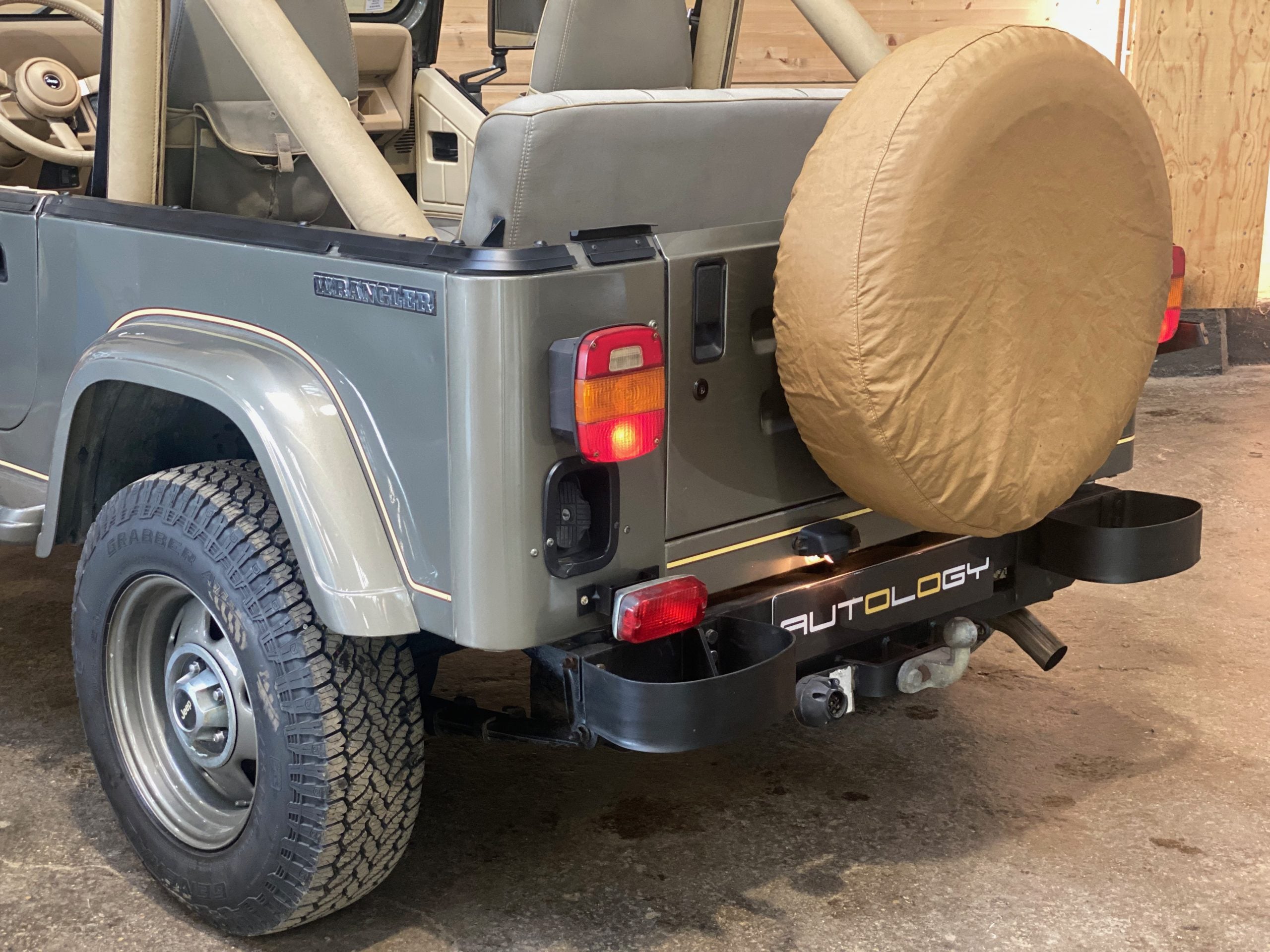 Jeep Wrangler YJ 2.5 Sahara