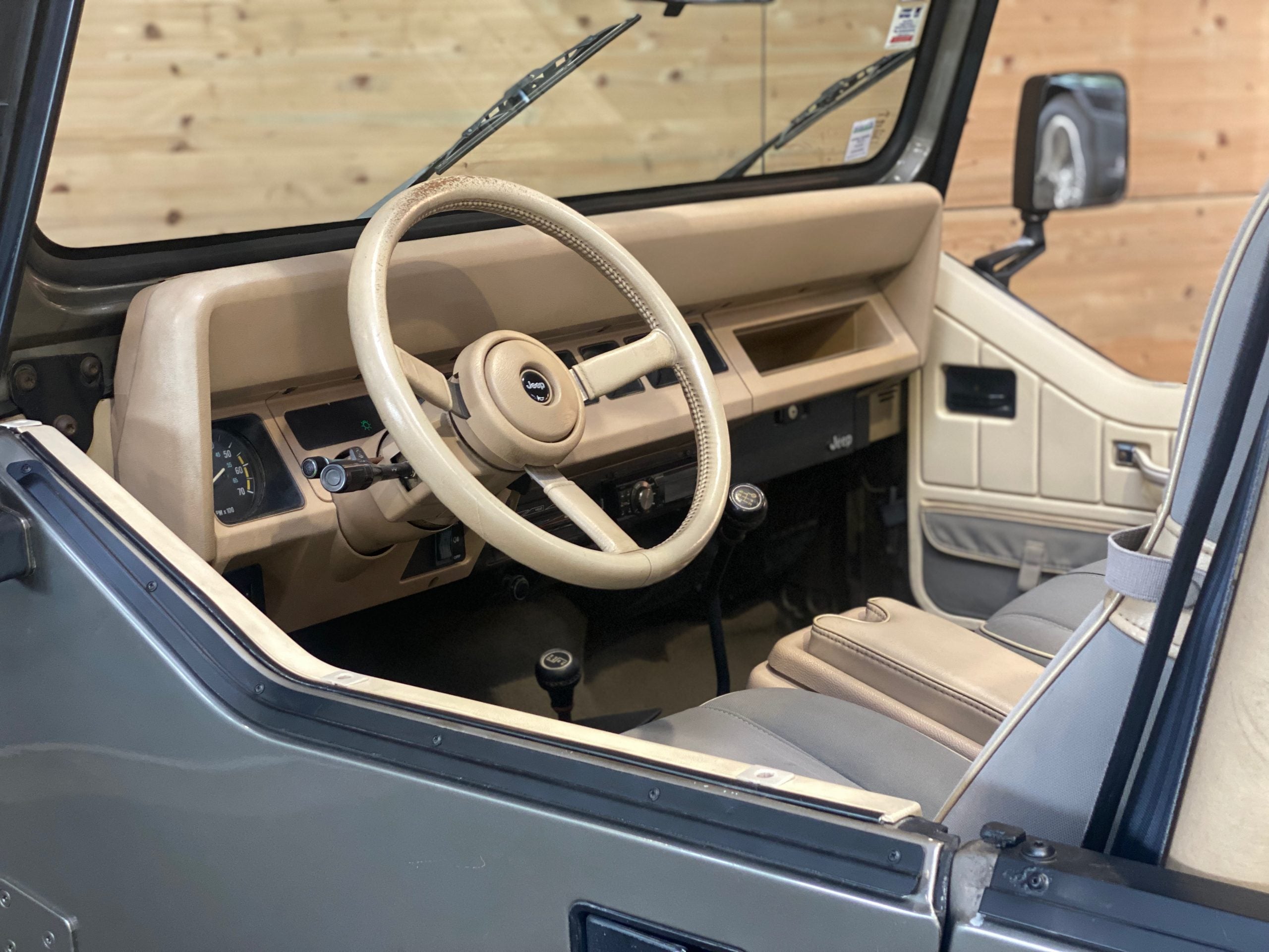 Jeep Wrangler YJ 2.5 Sahara