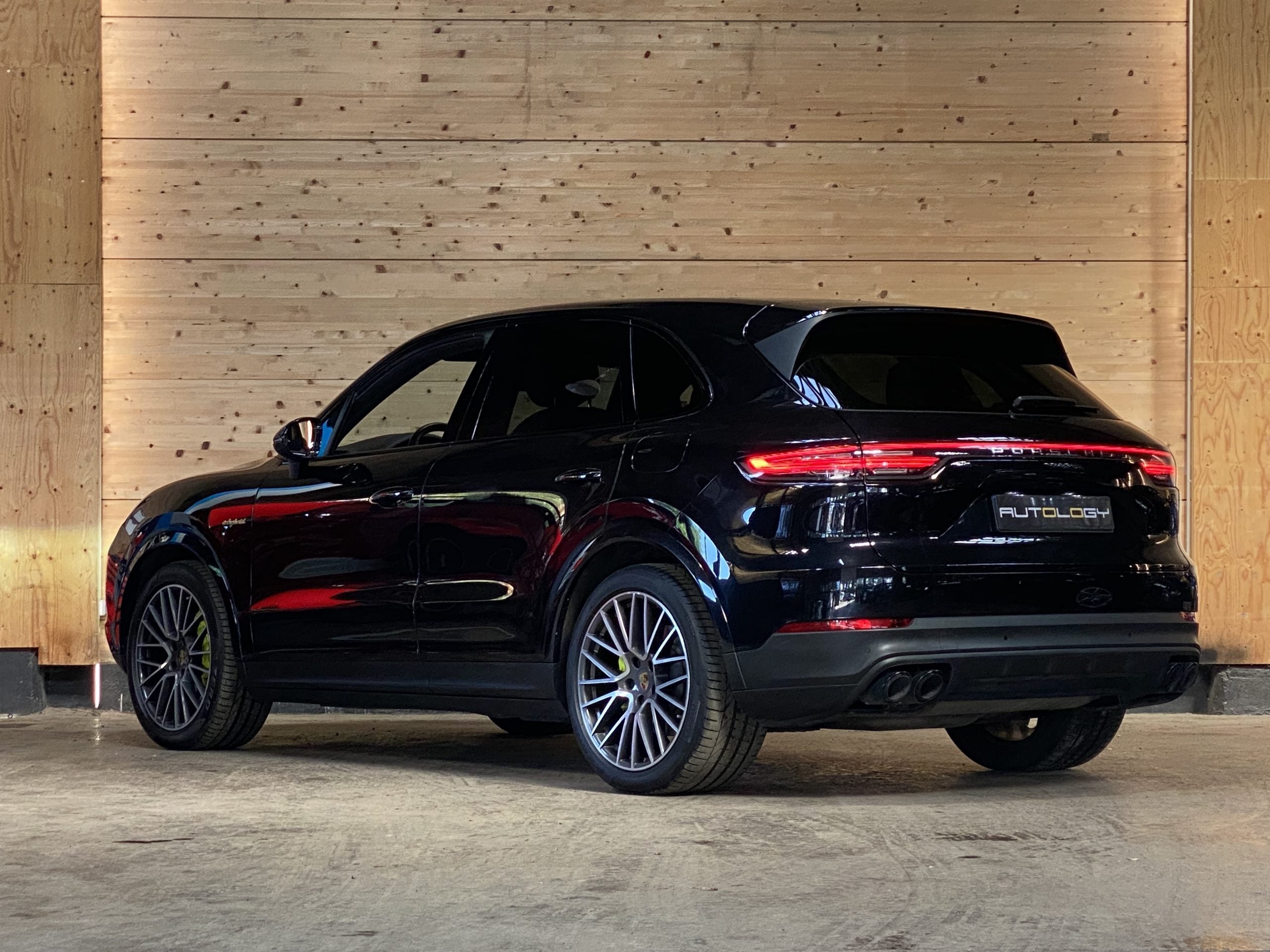 Porsche Cayenne E-Hybrid 462ch