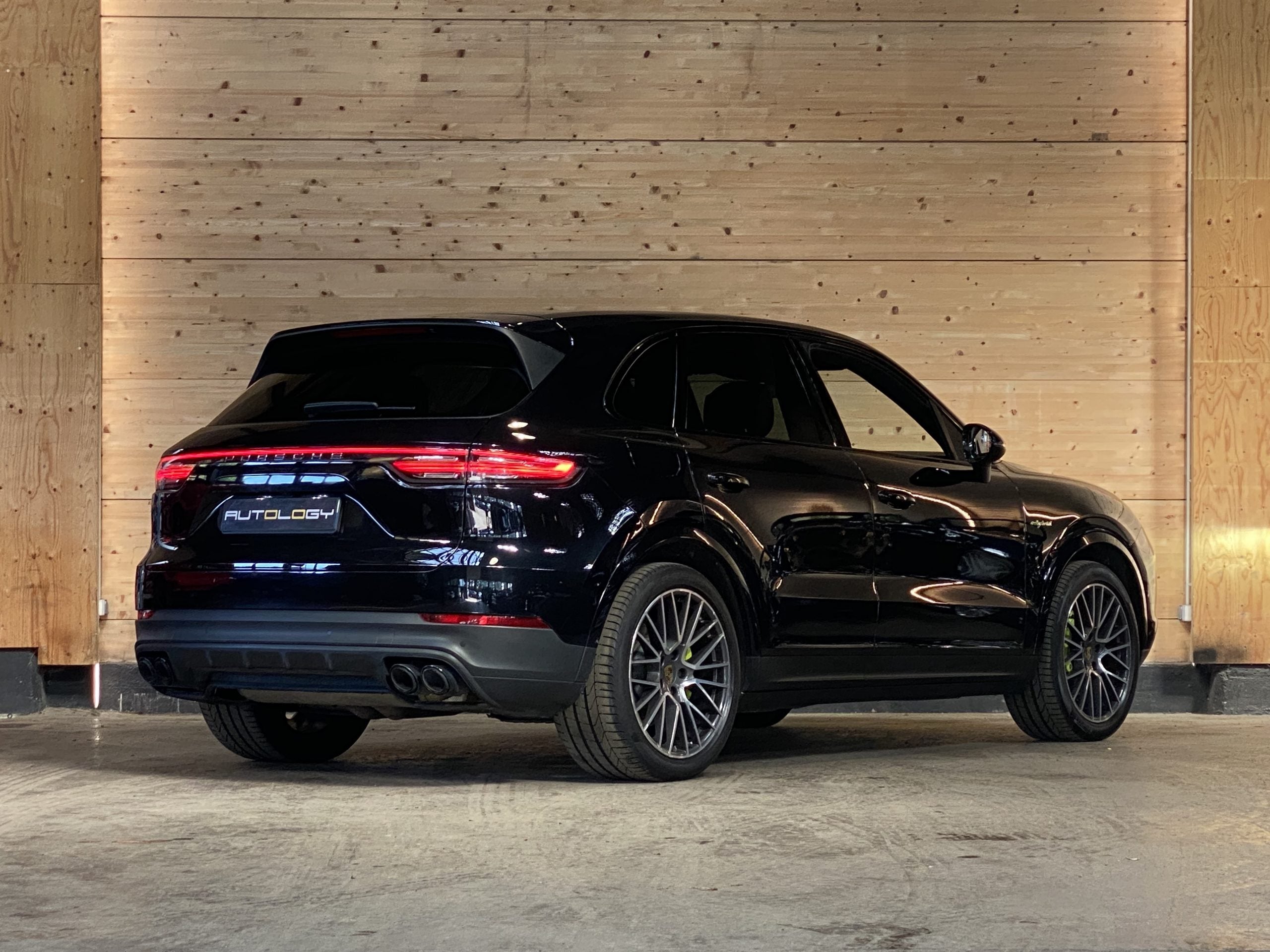 Porsche Cayenne E-Hybrid 462ch