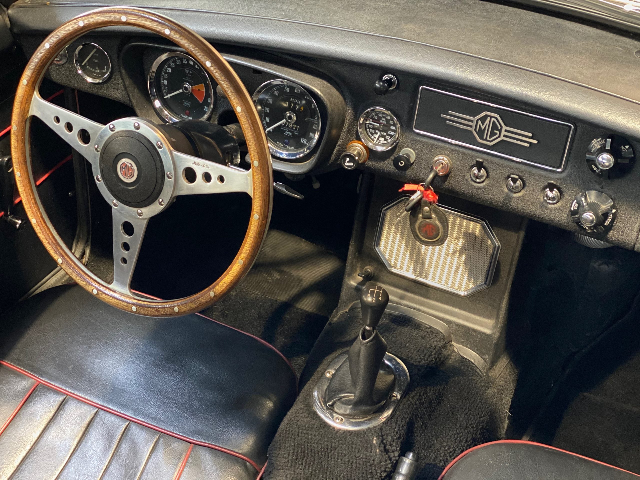 MGB GT