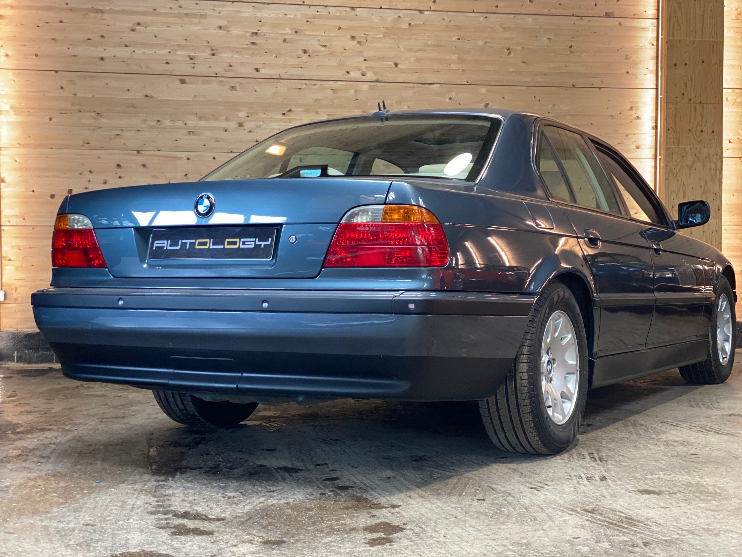 BMW 740iA