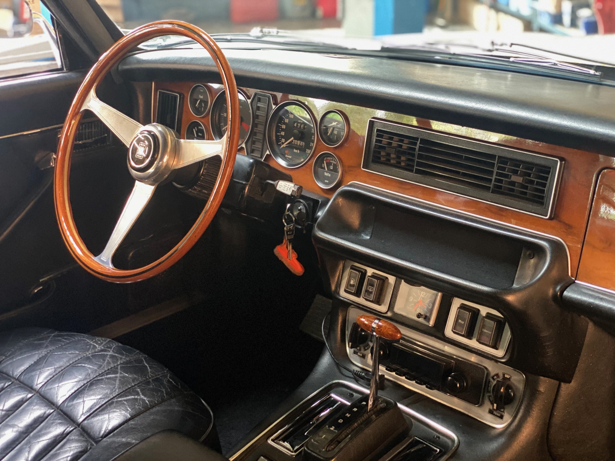Jaguar XJ 4.2C BVA