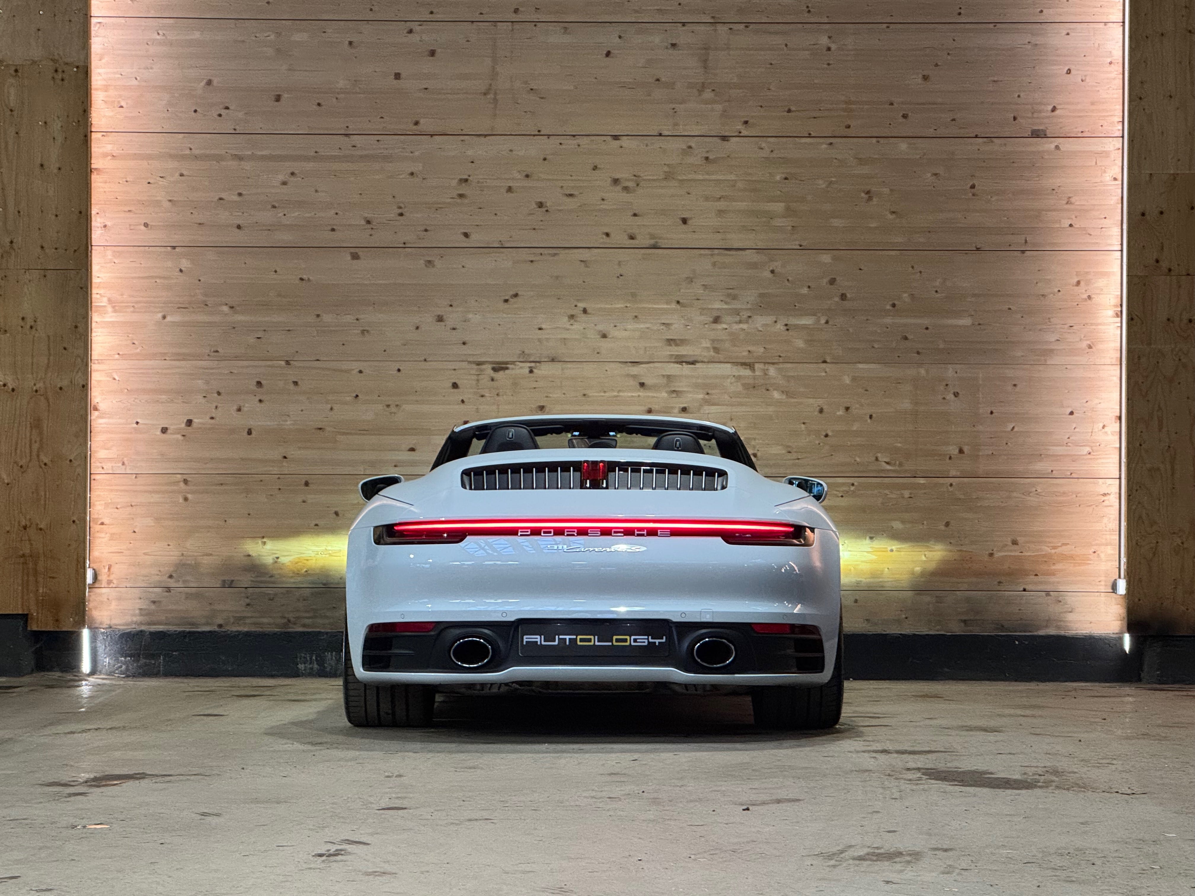 Porsche 992 Carrera 4S Cabriolet