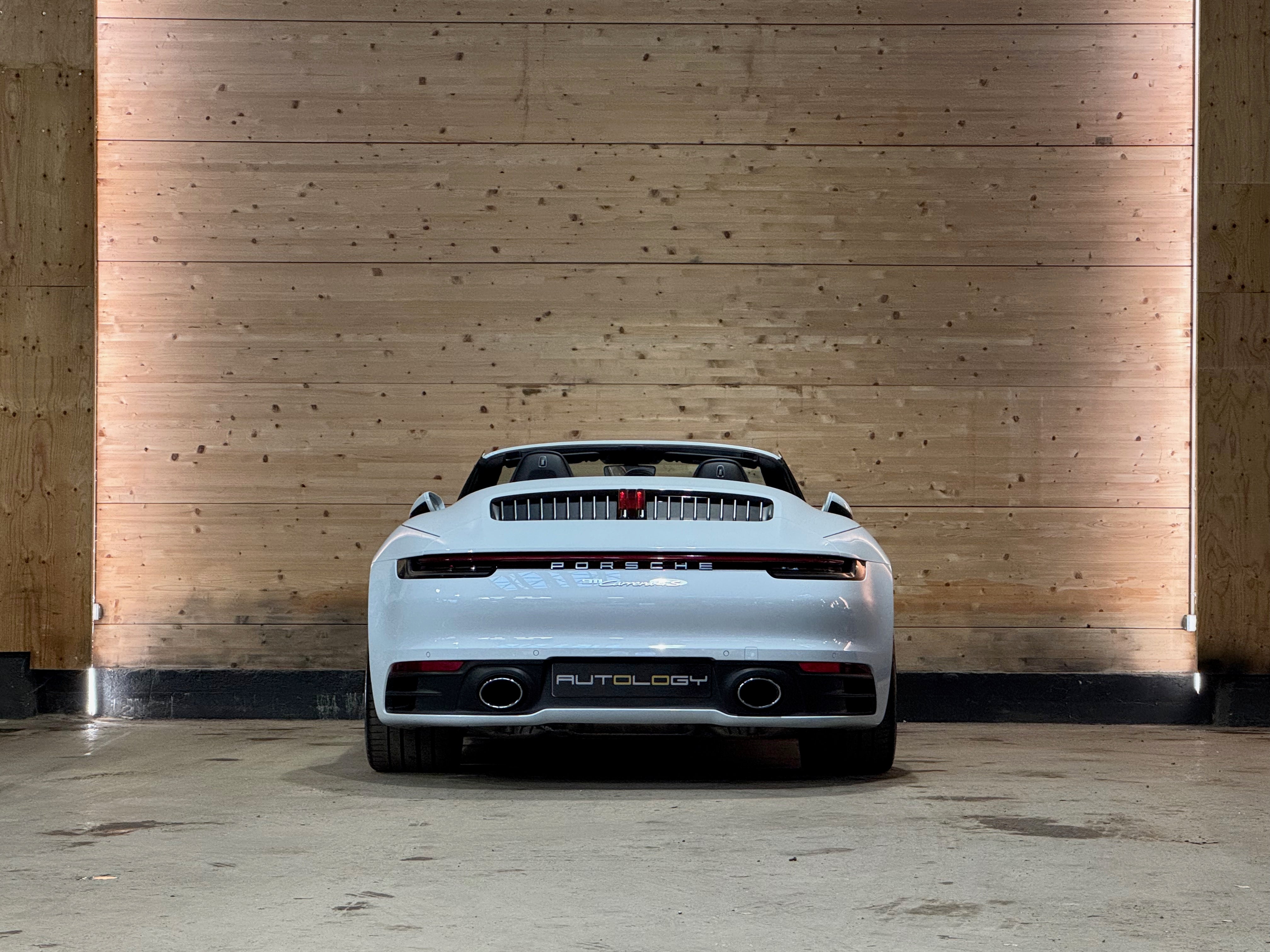 Porsche 992 Carrera 4S Cabriolet