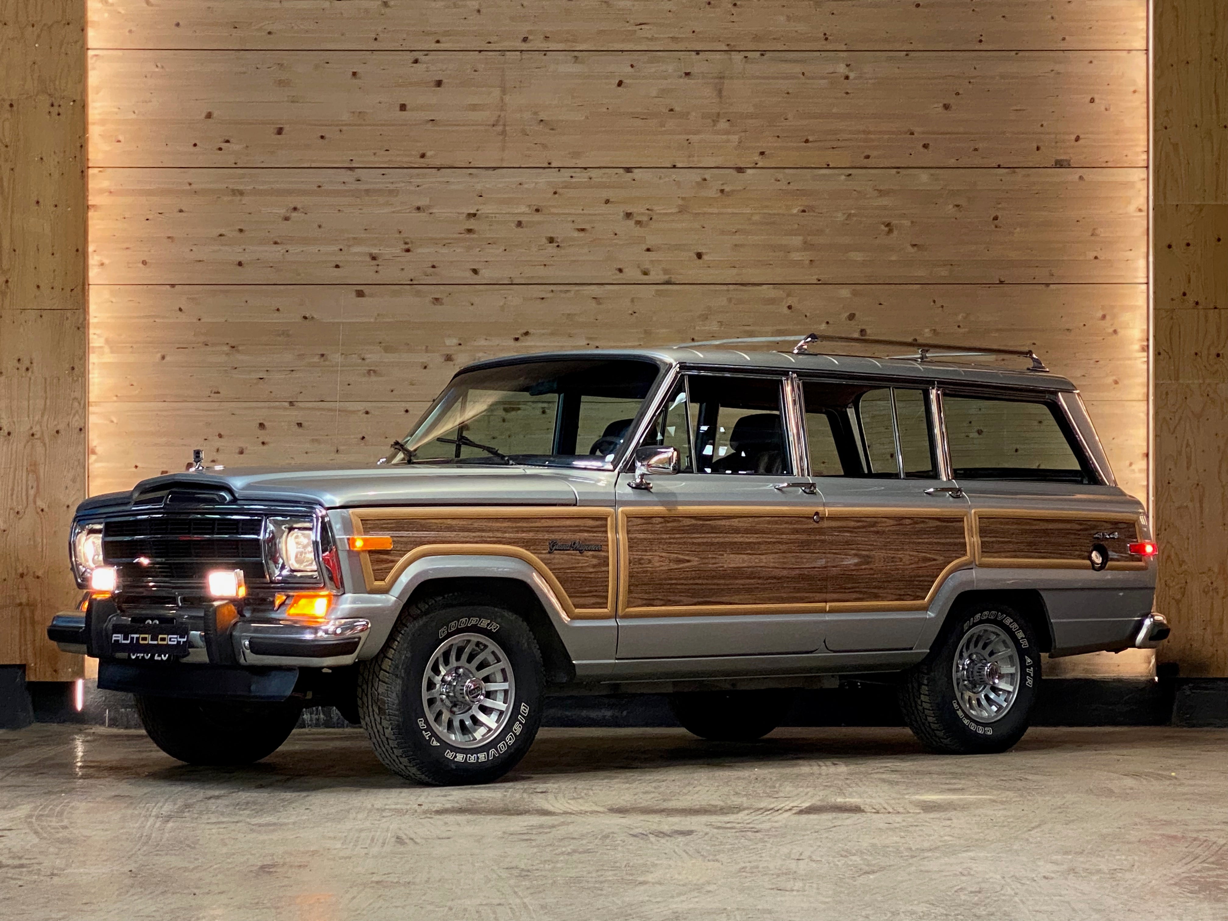 JEEP GRAND WAGONEER “FINAL EDITION”