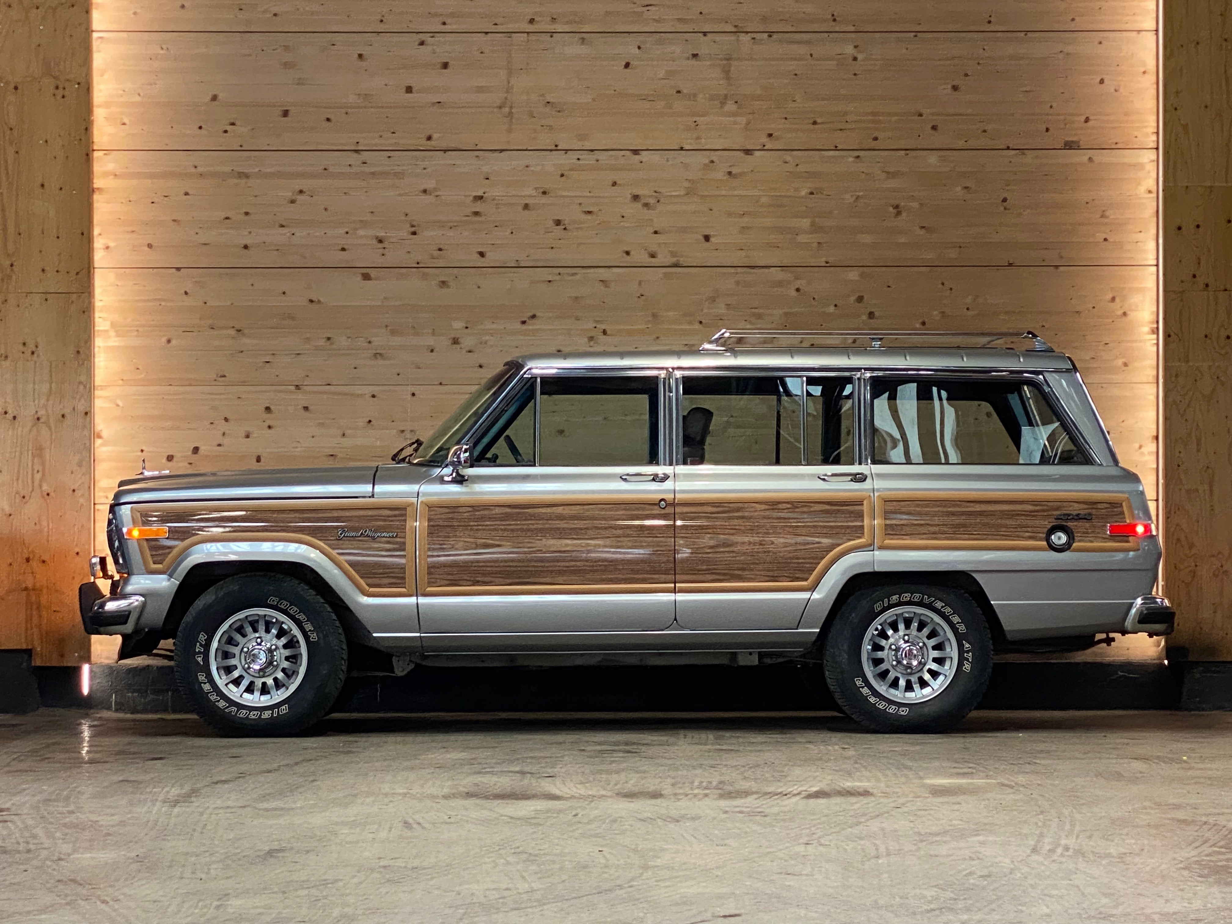 JEEP GRAND WAGONEER “FINAL EDITION”