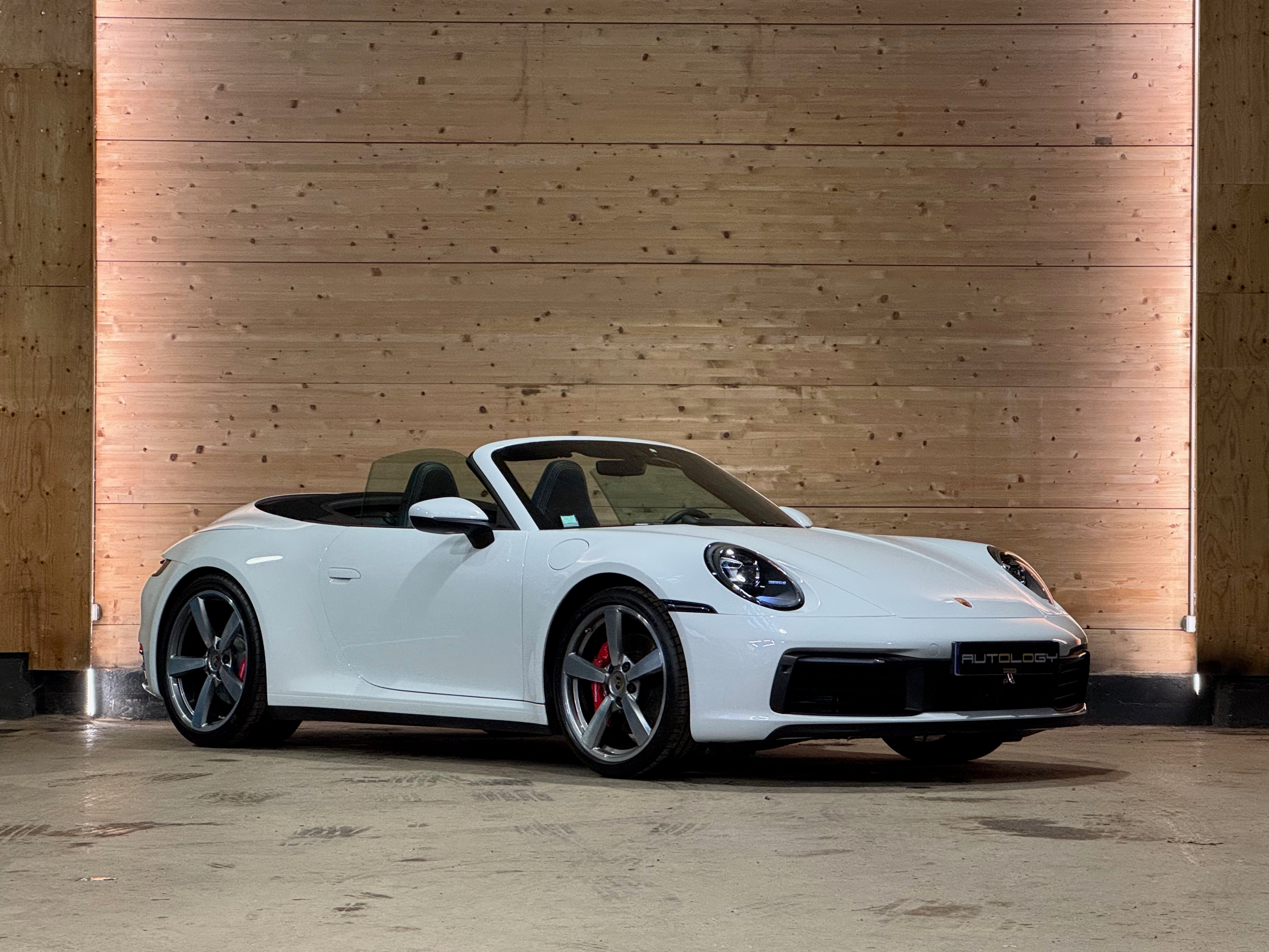 Porsche 992 Carrera 4S Cabriolet