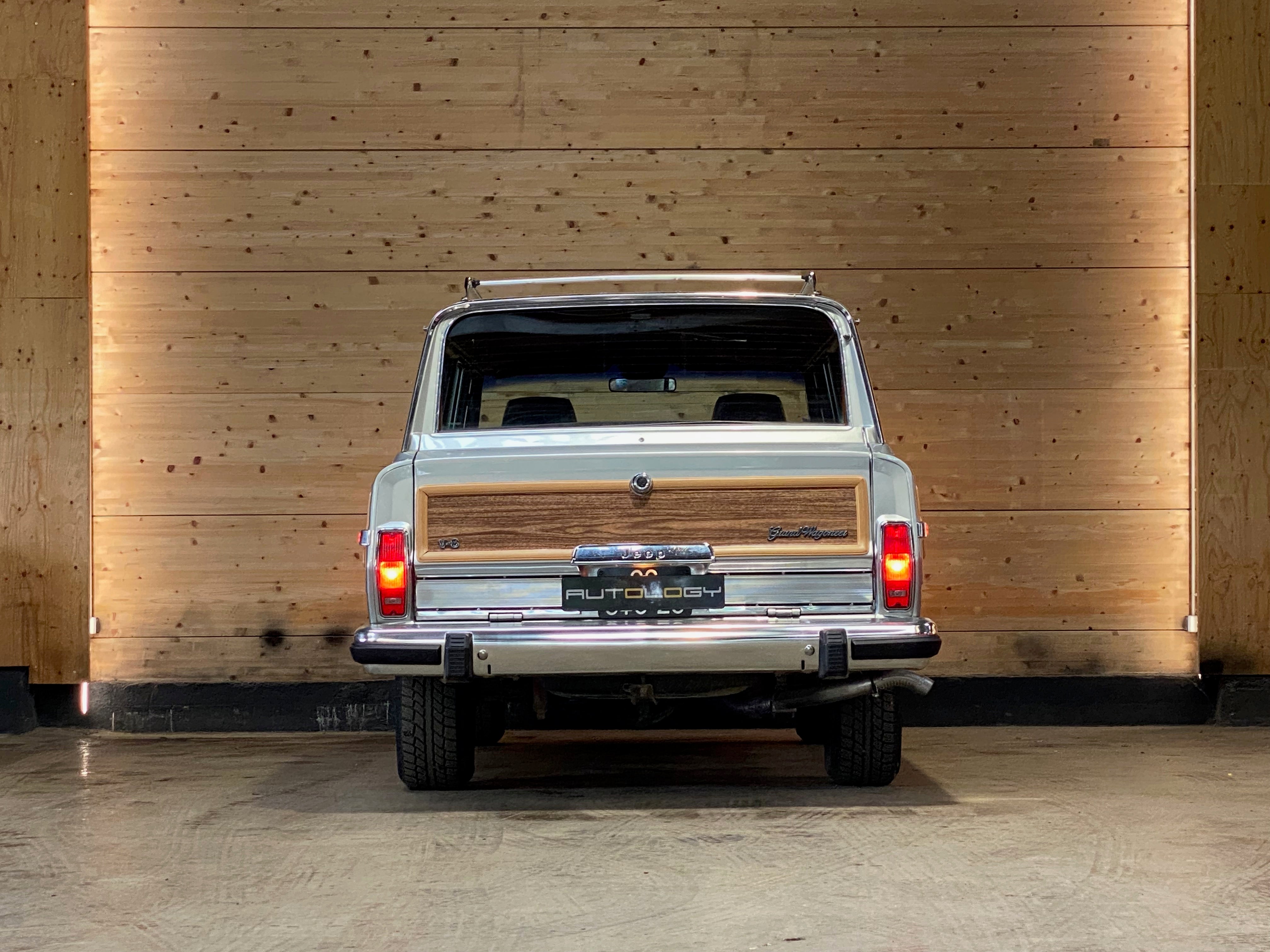 JEEP GRAND WAGONEER “FINAL EDITION”