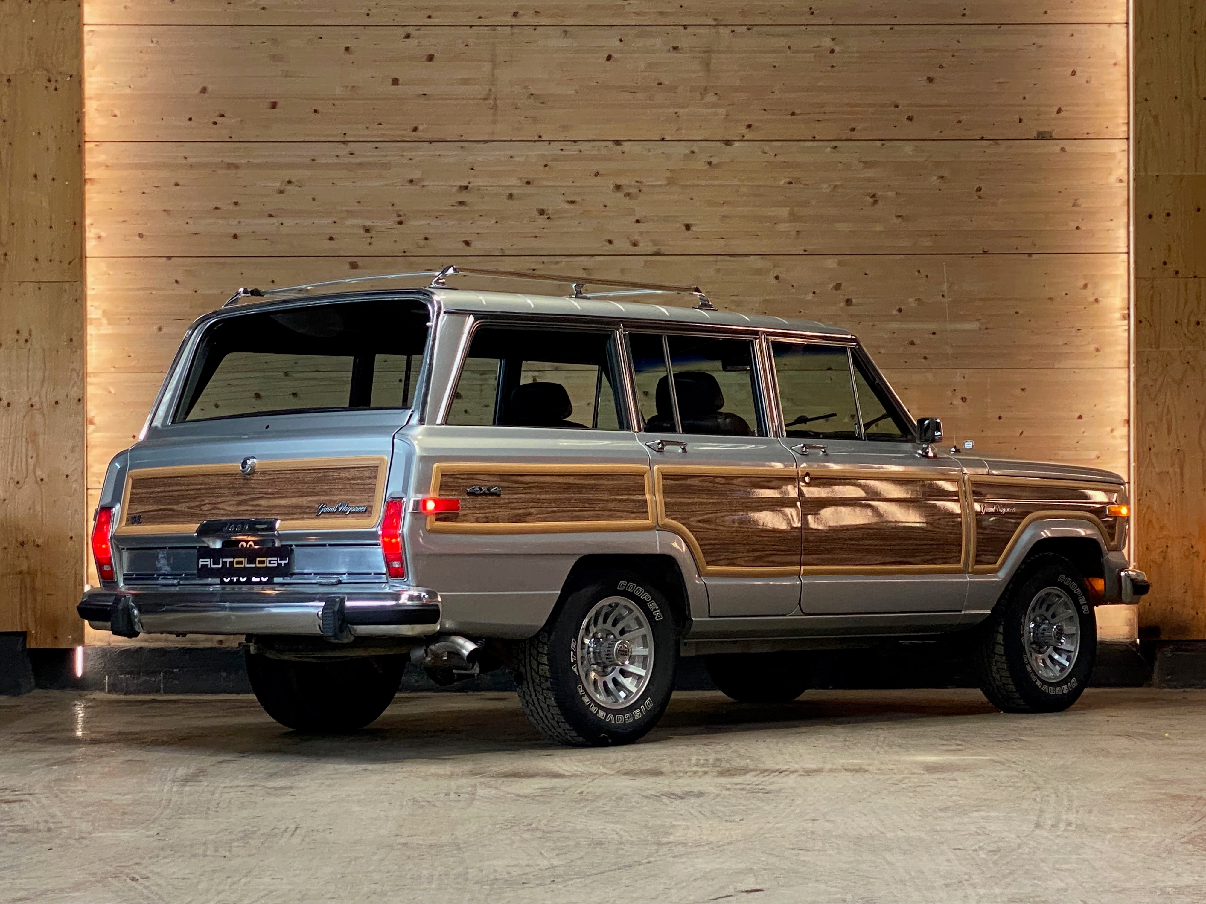 JEEP GRAND WAGONEER “FINAL EDITION”