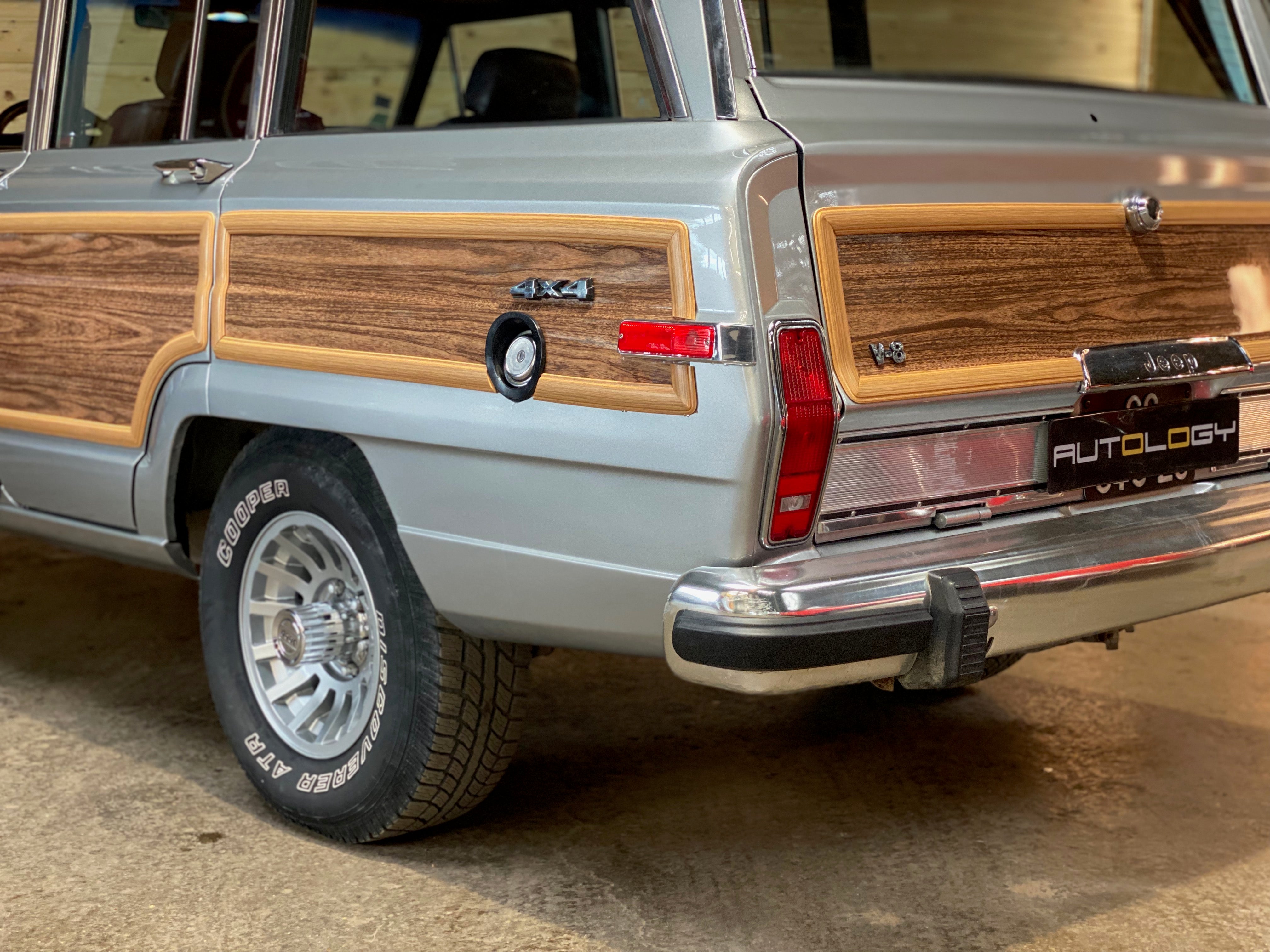 JEEP GRAND WAGONEER “FINAL EDITION”