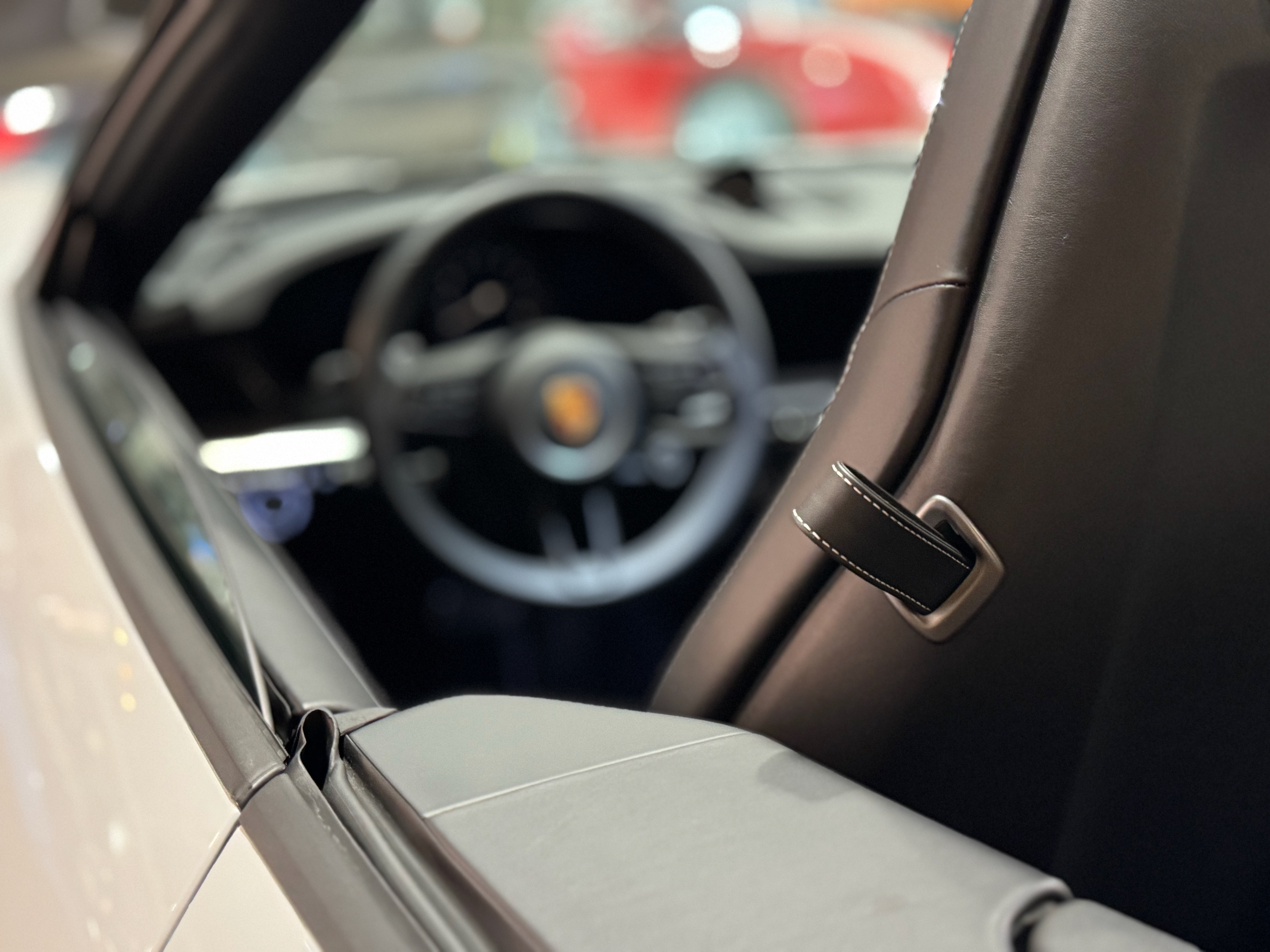 Porsche 992 Carrera 4S Cabriolet