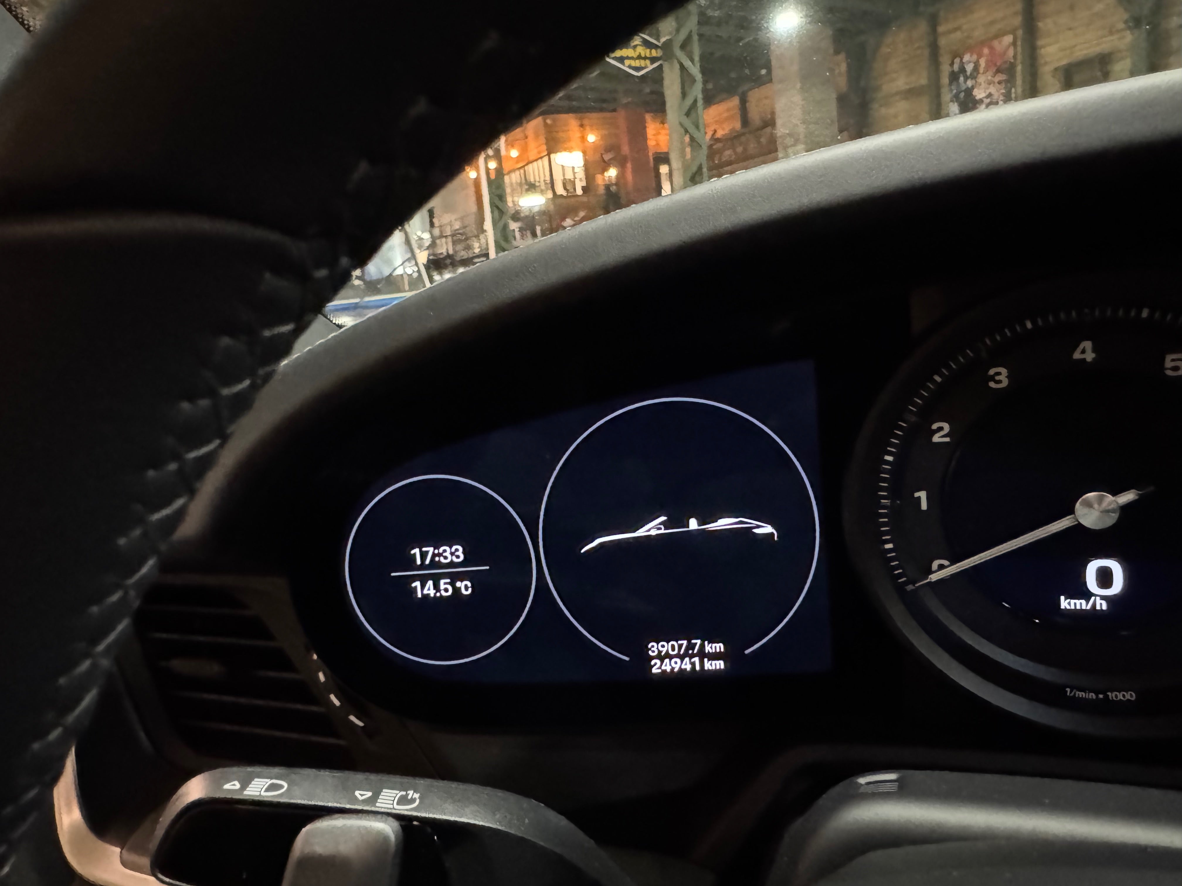 Porsche 992 Carrera 4S Cabriolet