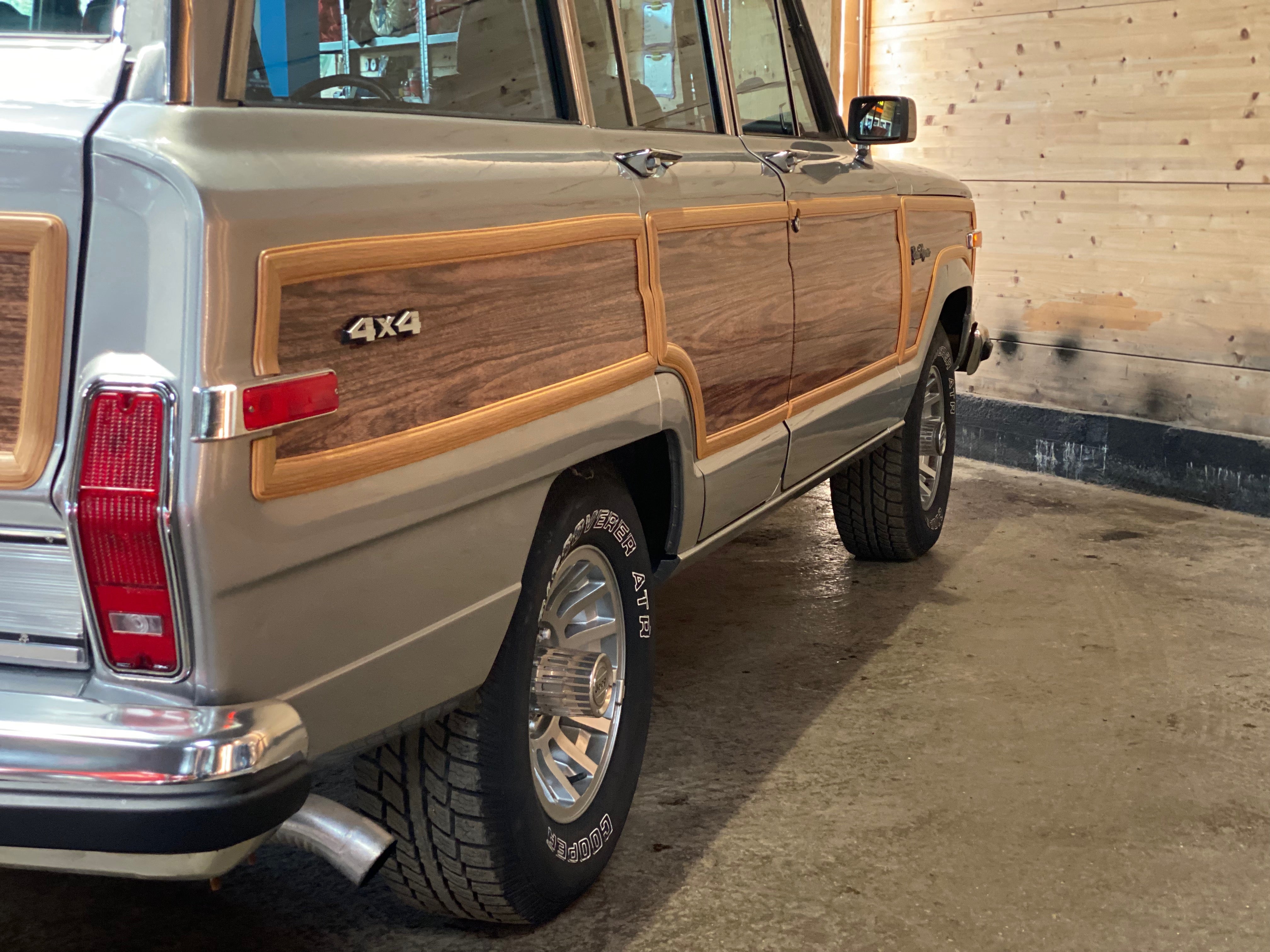 JEEP GRAND WAGONEER “FINAL EDITION”