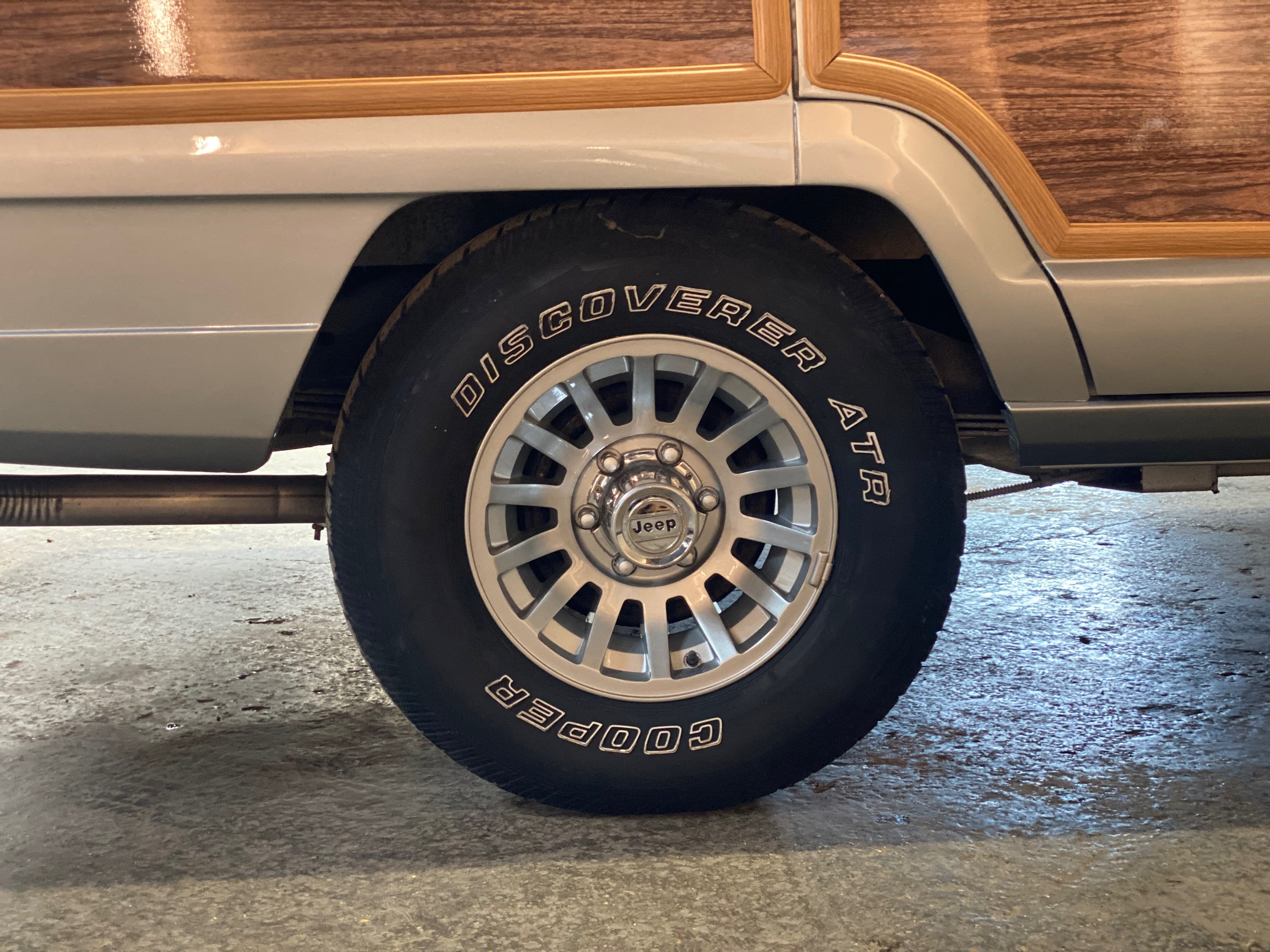 JEEP GRAND WAGONEER “FINAL EDITION”