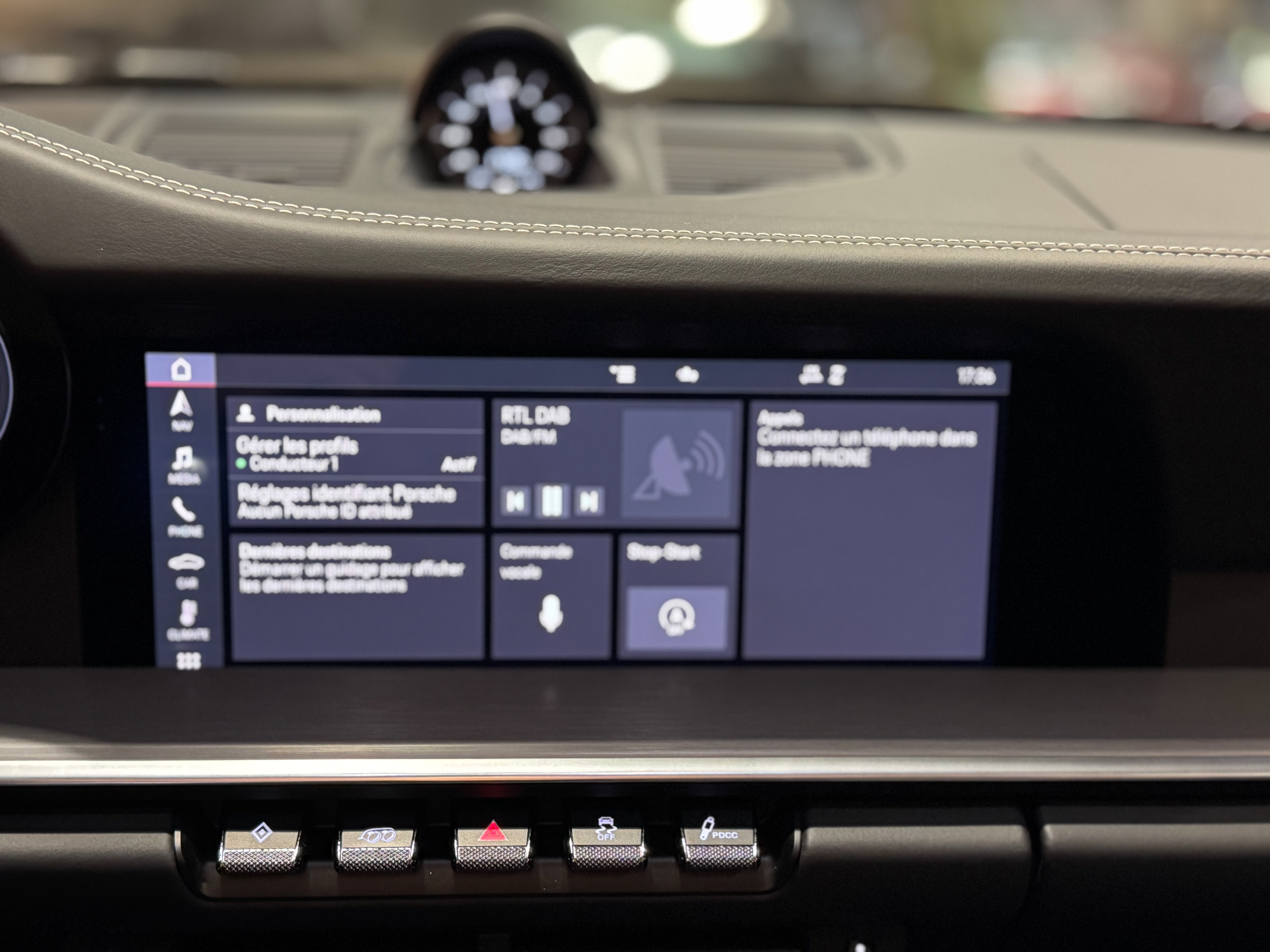 Porsche 992 Carrera 4S Cabriolet