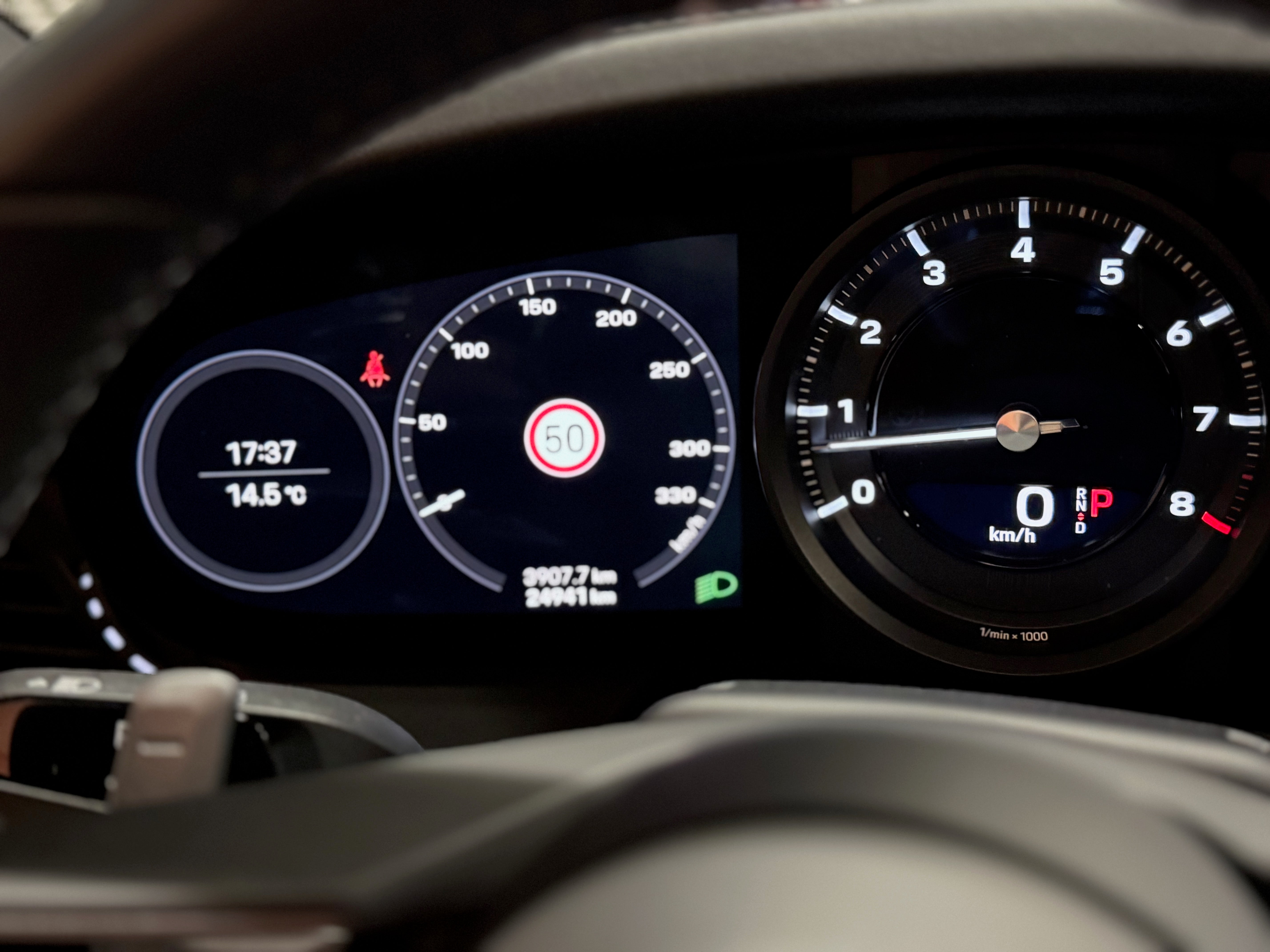Porsche 992 Carrera 4S Cabriolet