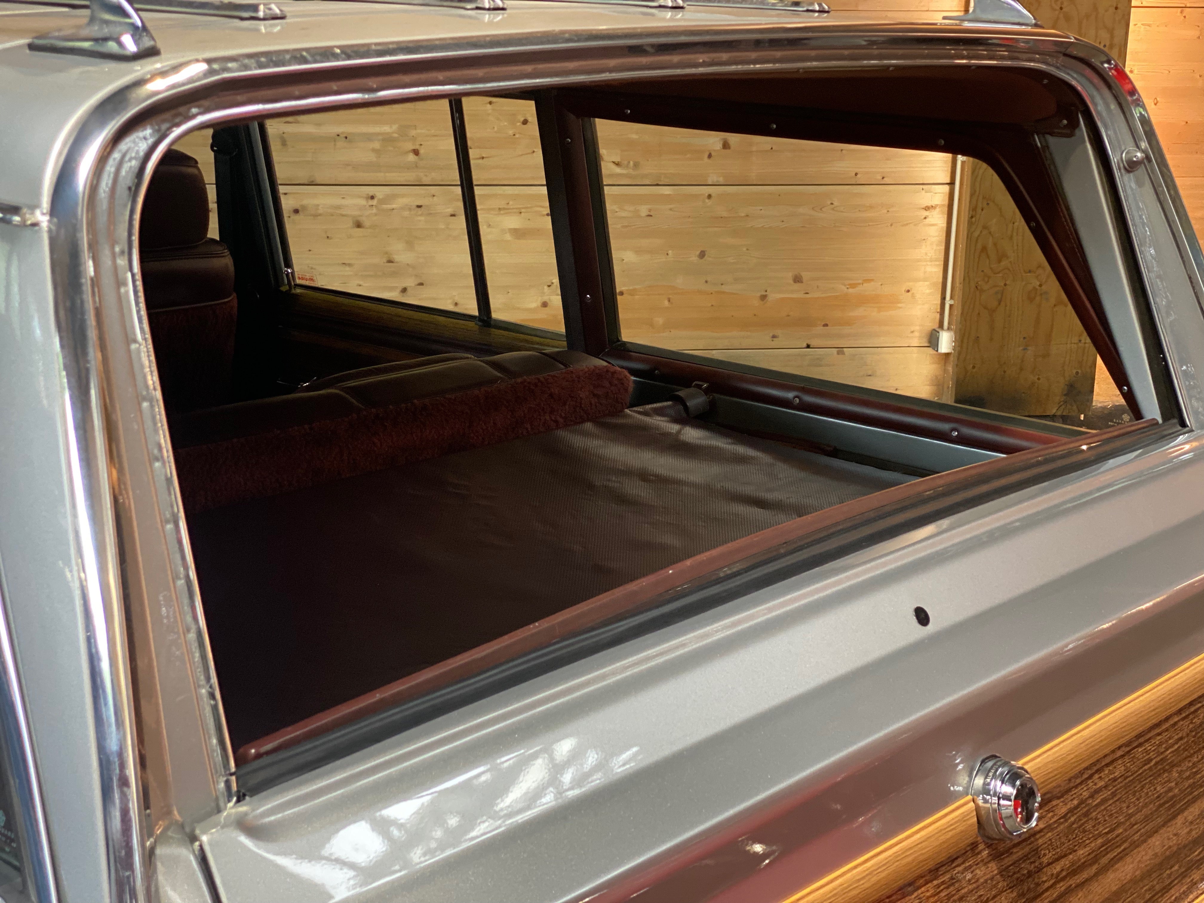 JEEP GRAND WAGONEER “FINAL EDITION”