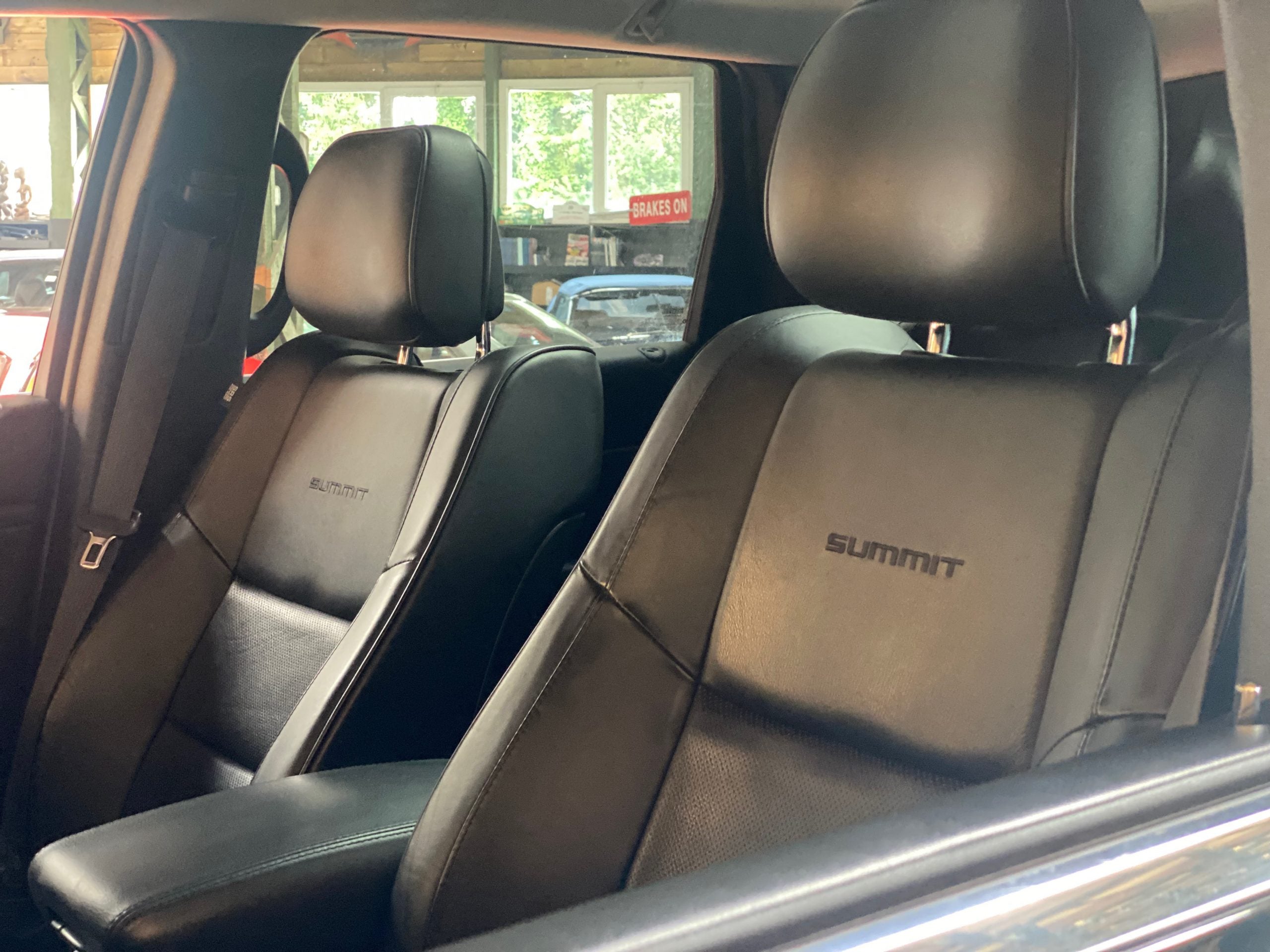 Jeep Grand Cherokee V8 5.7 Summit BVA8