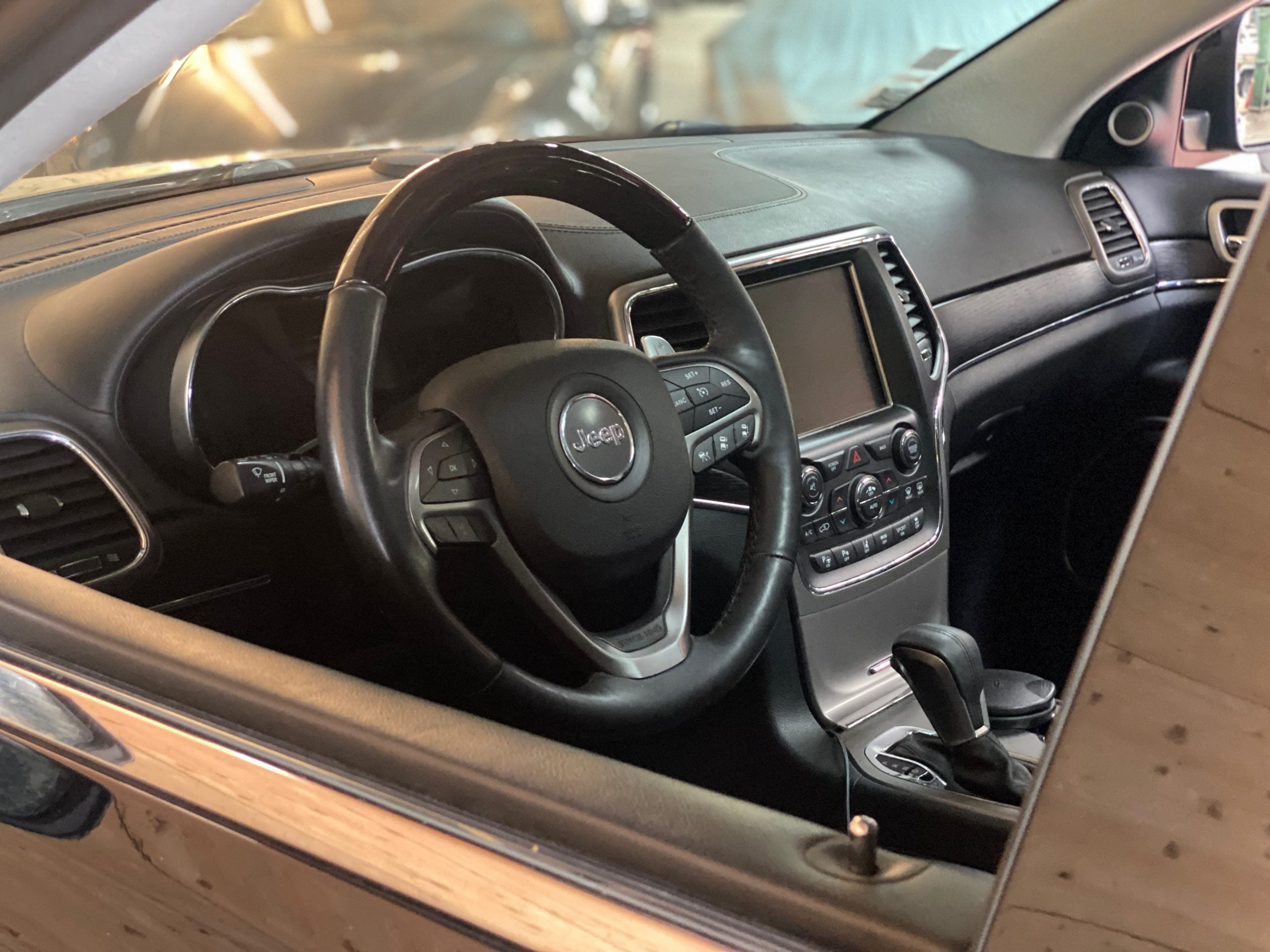 Jeep Grand Cherokee V8 5.7 Summit BVA8