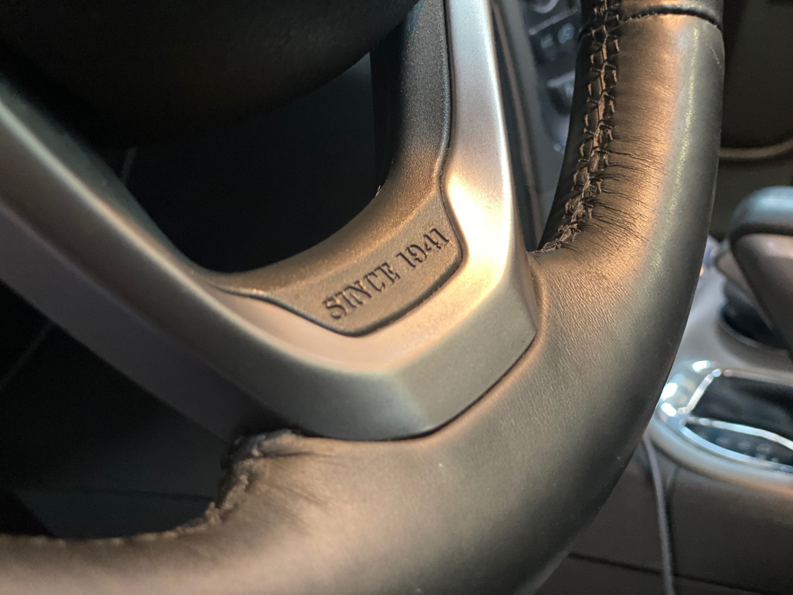 Jeep Grand Cherokee V8 5.7 Summit BVA8
