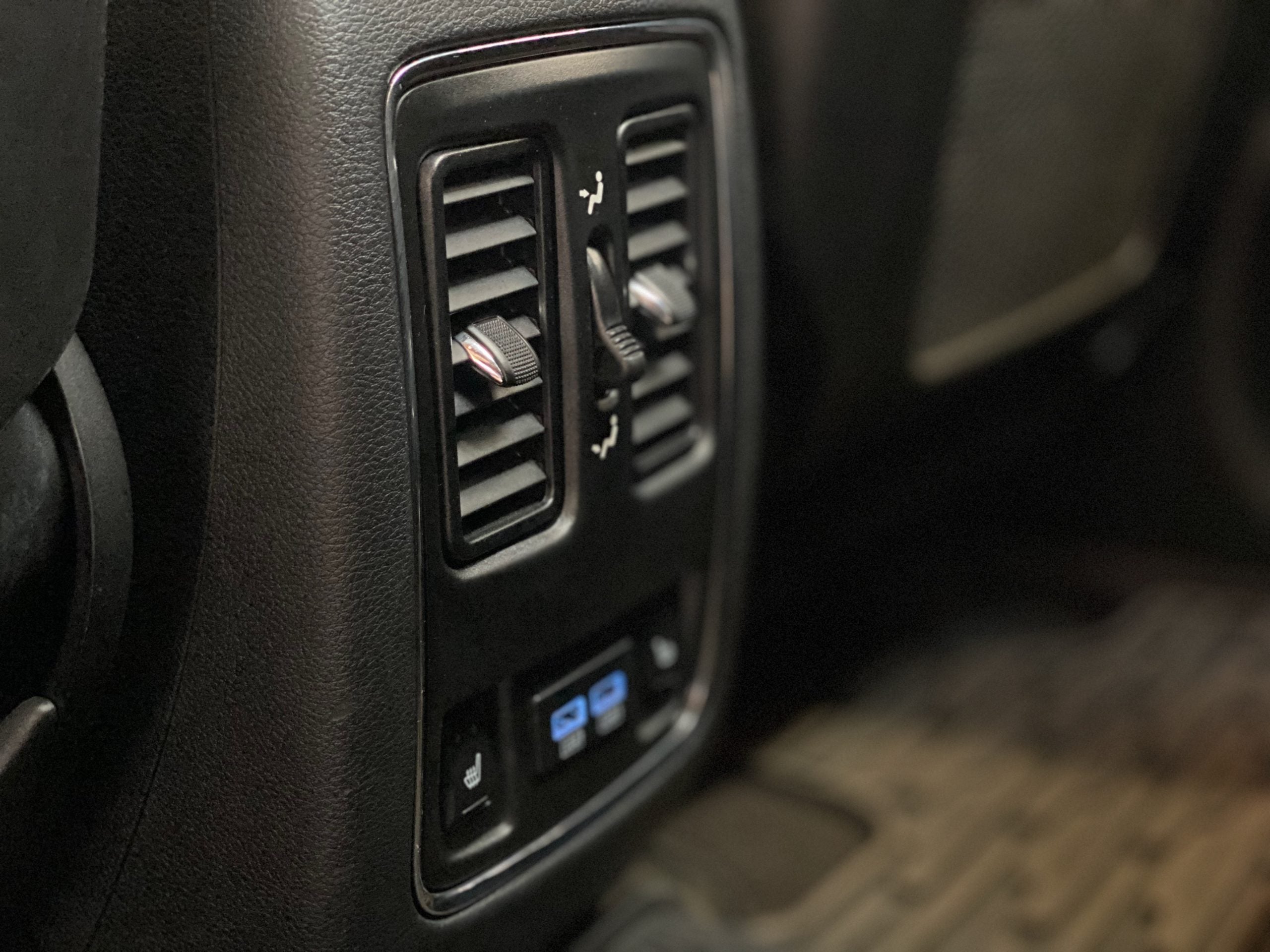 Jeep Grand Cherokee V8 5.7 Summit BVA8