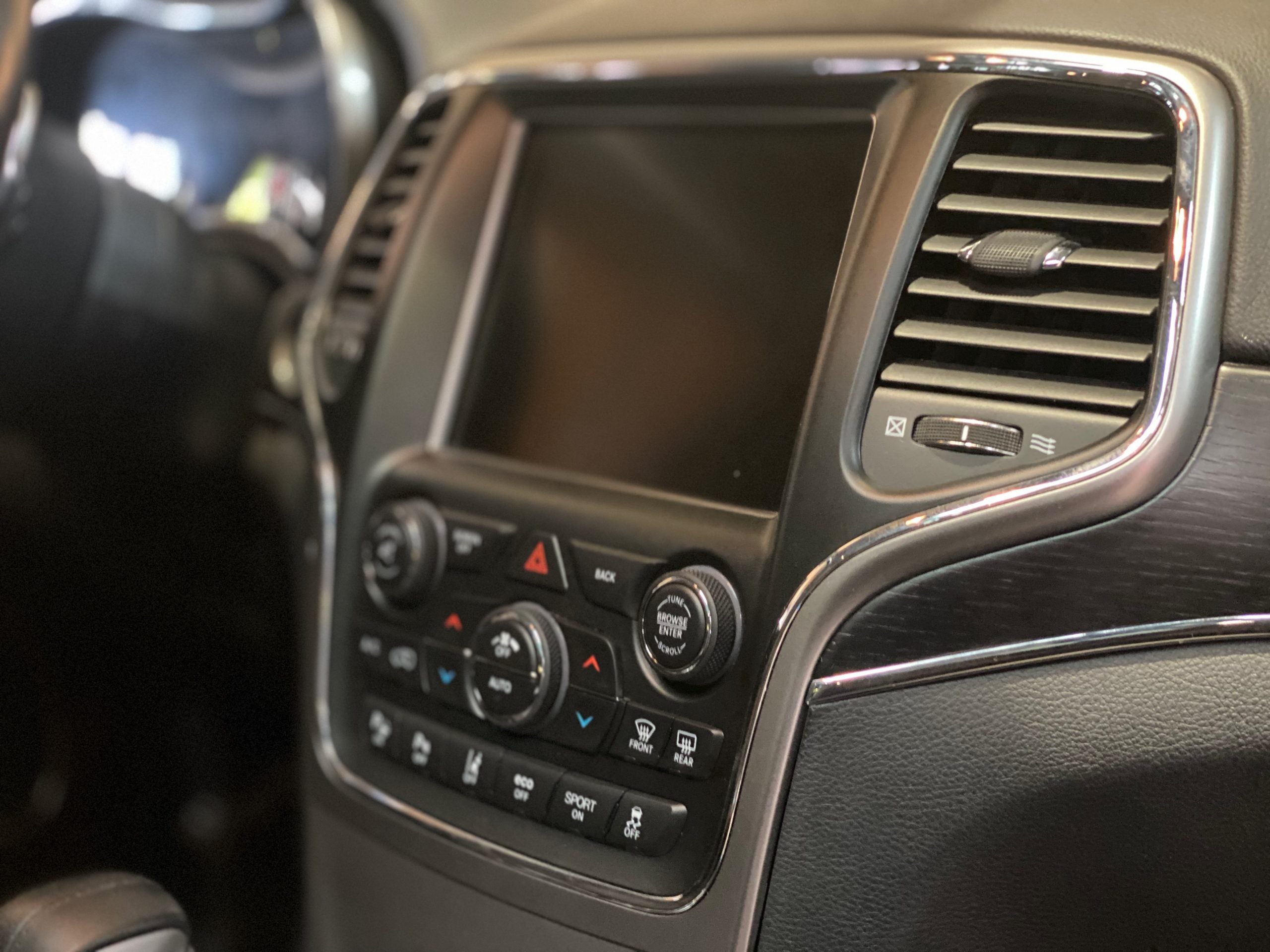 Jeep Grand Cherokee V8 5.7 Summit BVA8