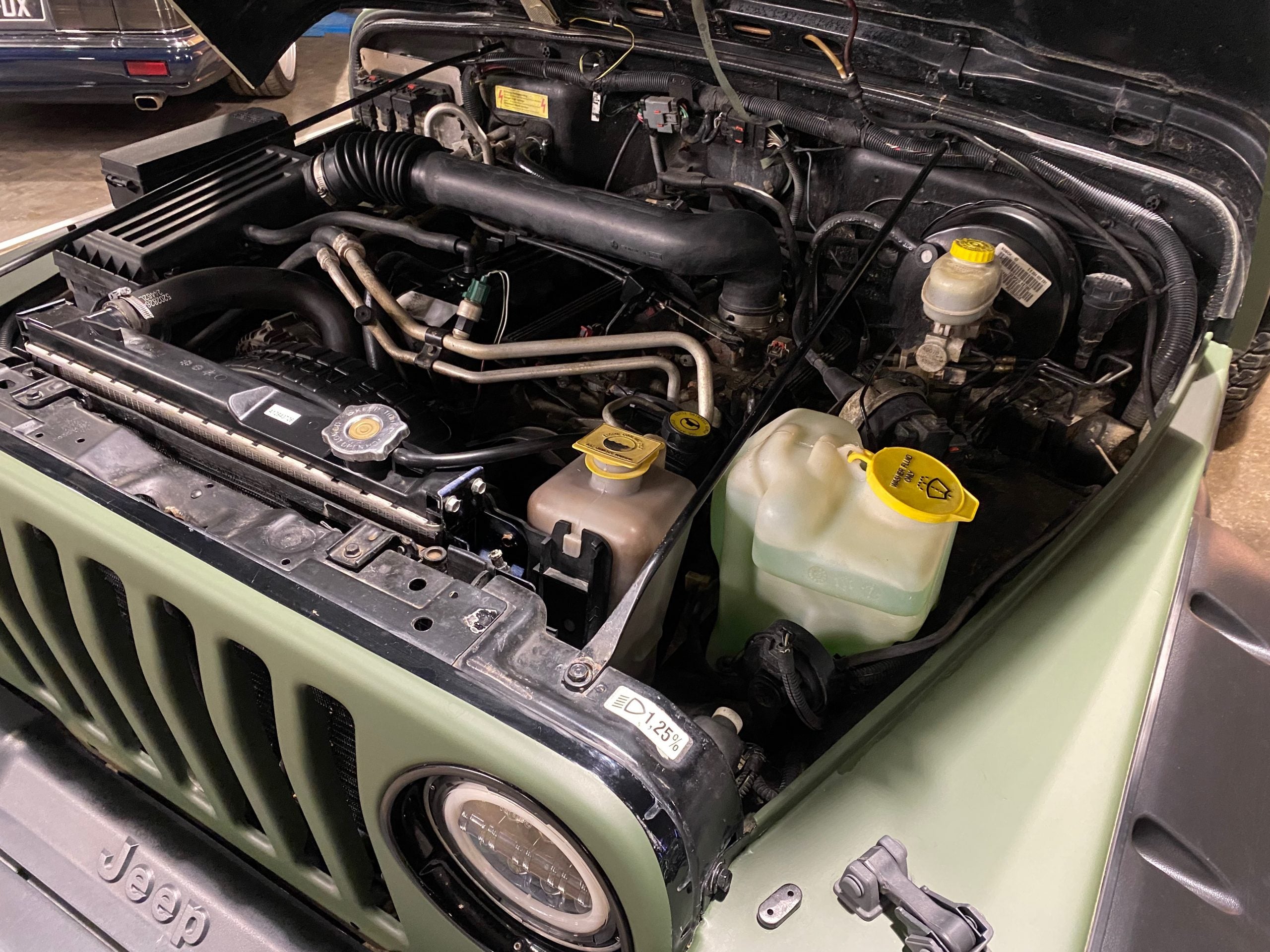 Jeep Wrangler TJ 4.0 Sahara BVM6