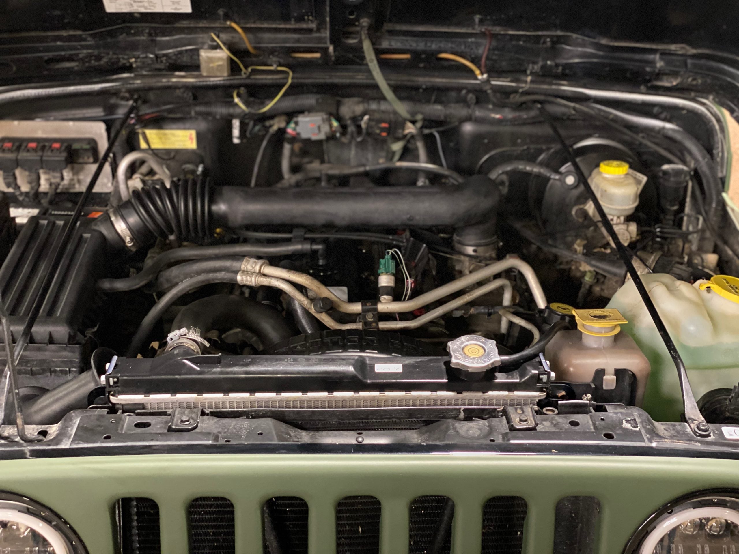Jeep Wrangler TJ 4.0 Sahara BVM6