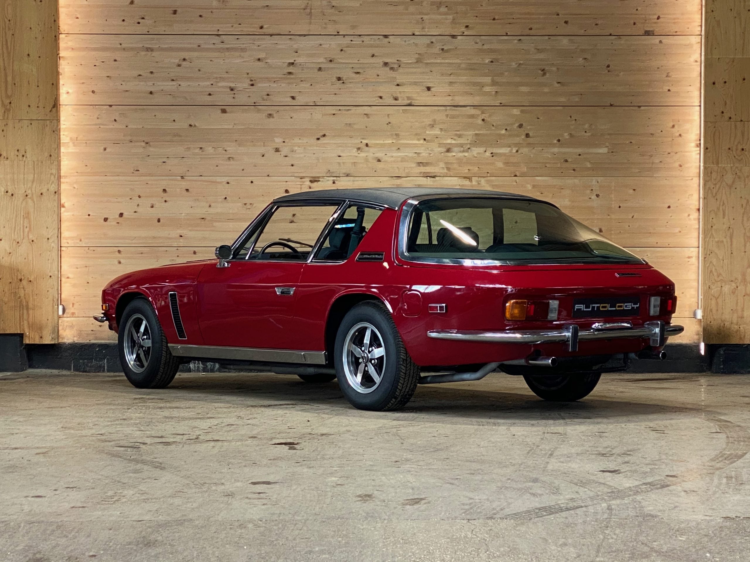Jensen Interceptor III