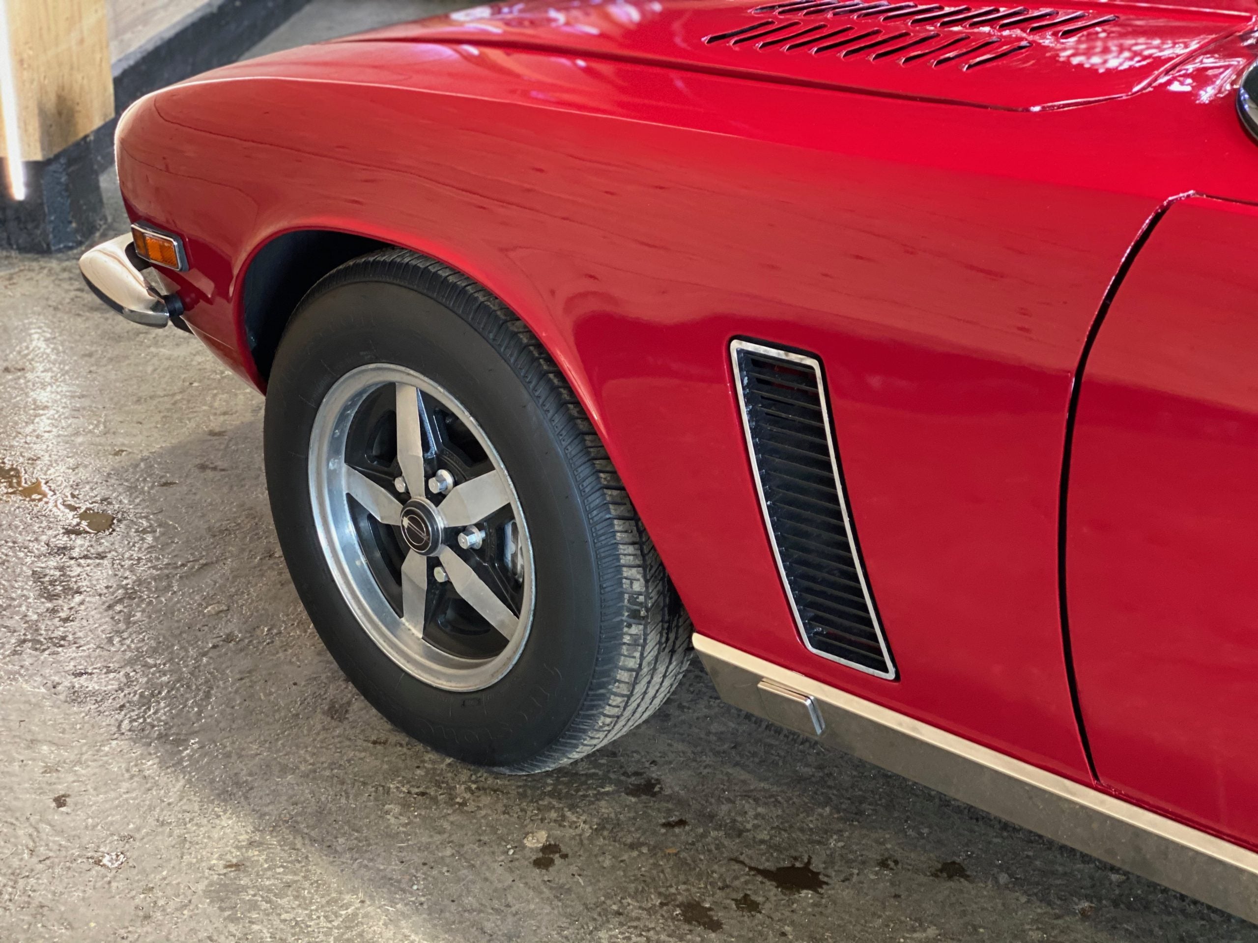 Jensen Interceptor III