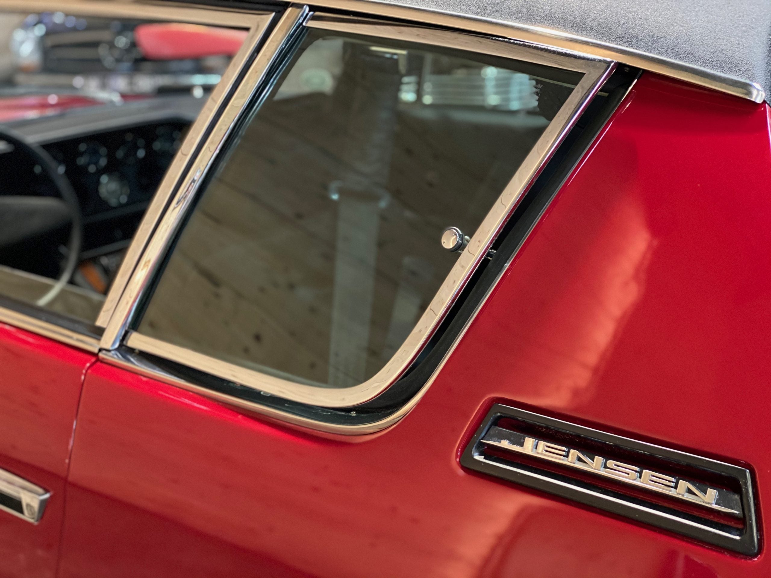 Jensen Interceptor III